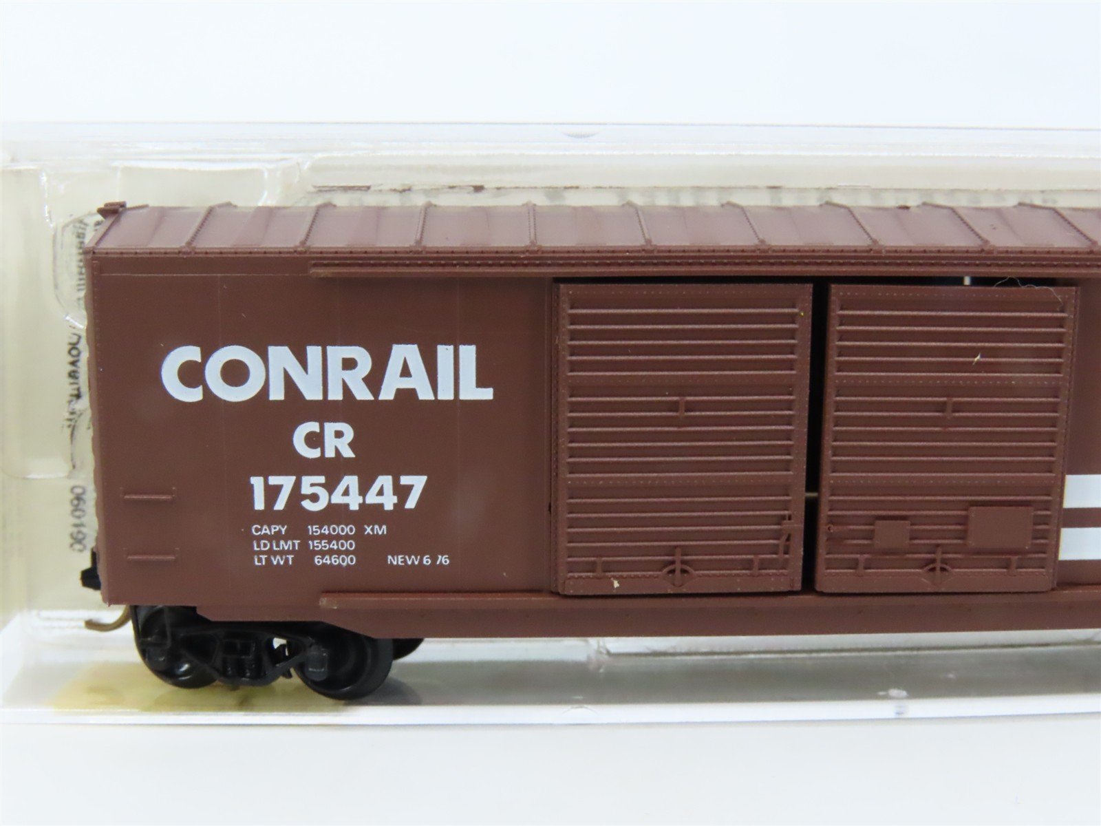 N Scale Micro-Trains MTL 37010 CR Conrail 50' Standard Boxcar #175447