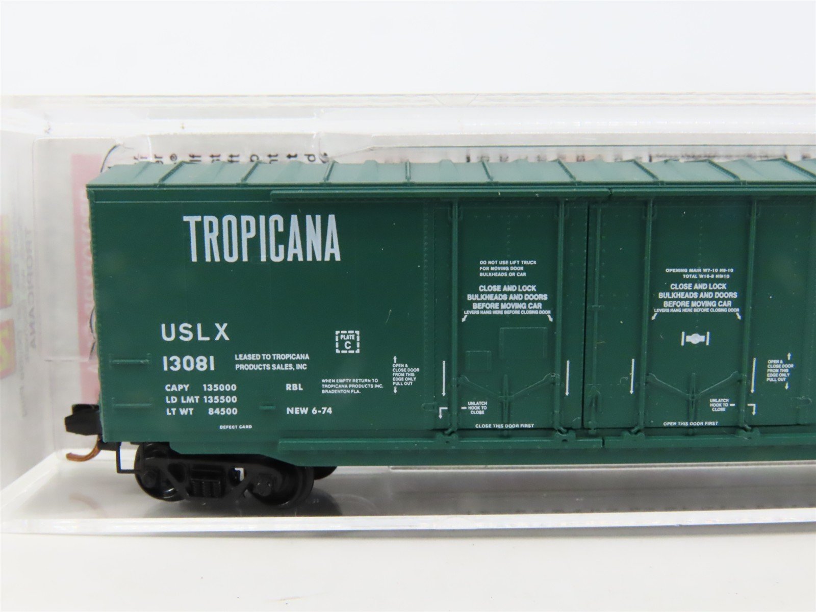 N Scale Micro-Trains MTL 07500040 USLX Tropicana 50' Standard Boxcar #13081