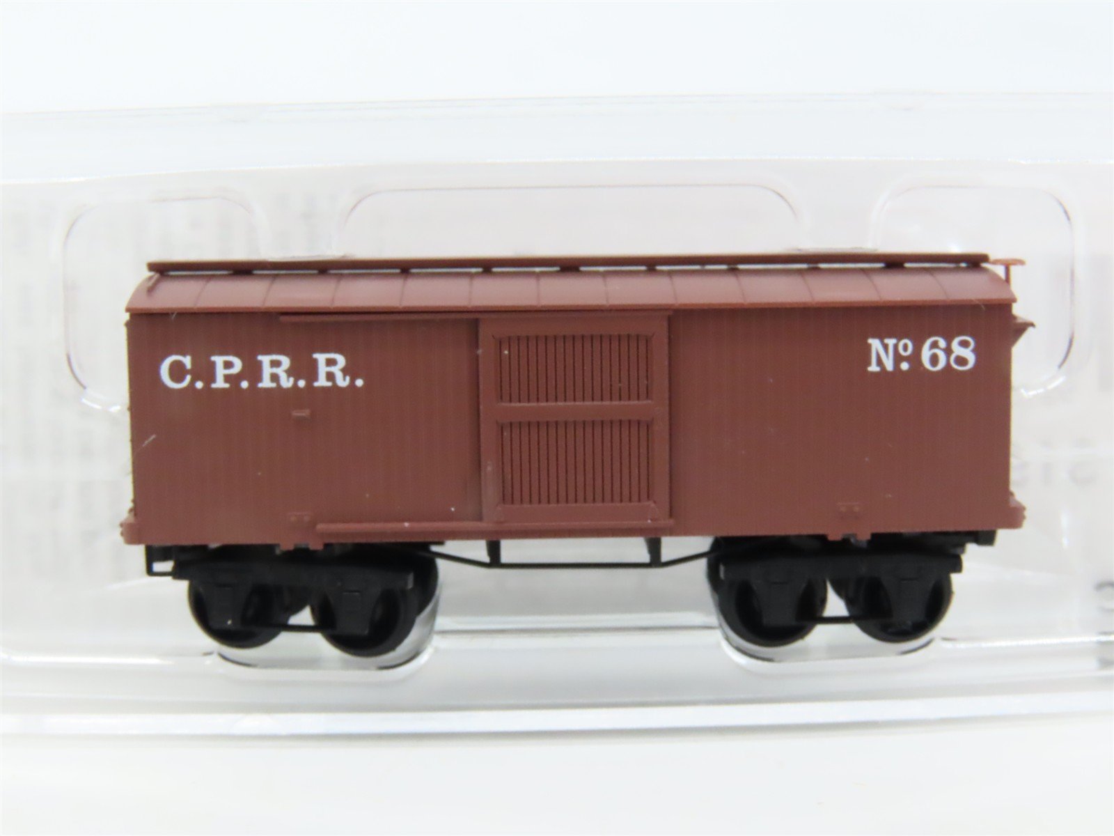 N Scale Micro-Trains MTL 15100092 Central Pacific 26' Civil War Era Boxcar #68