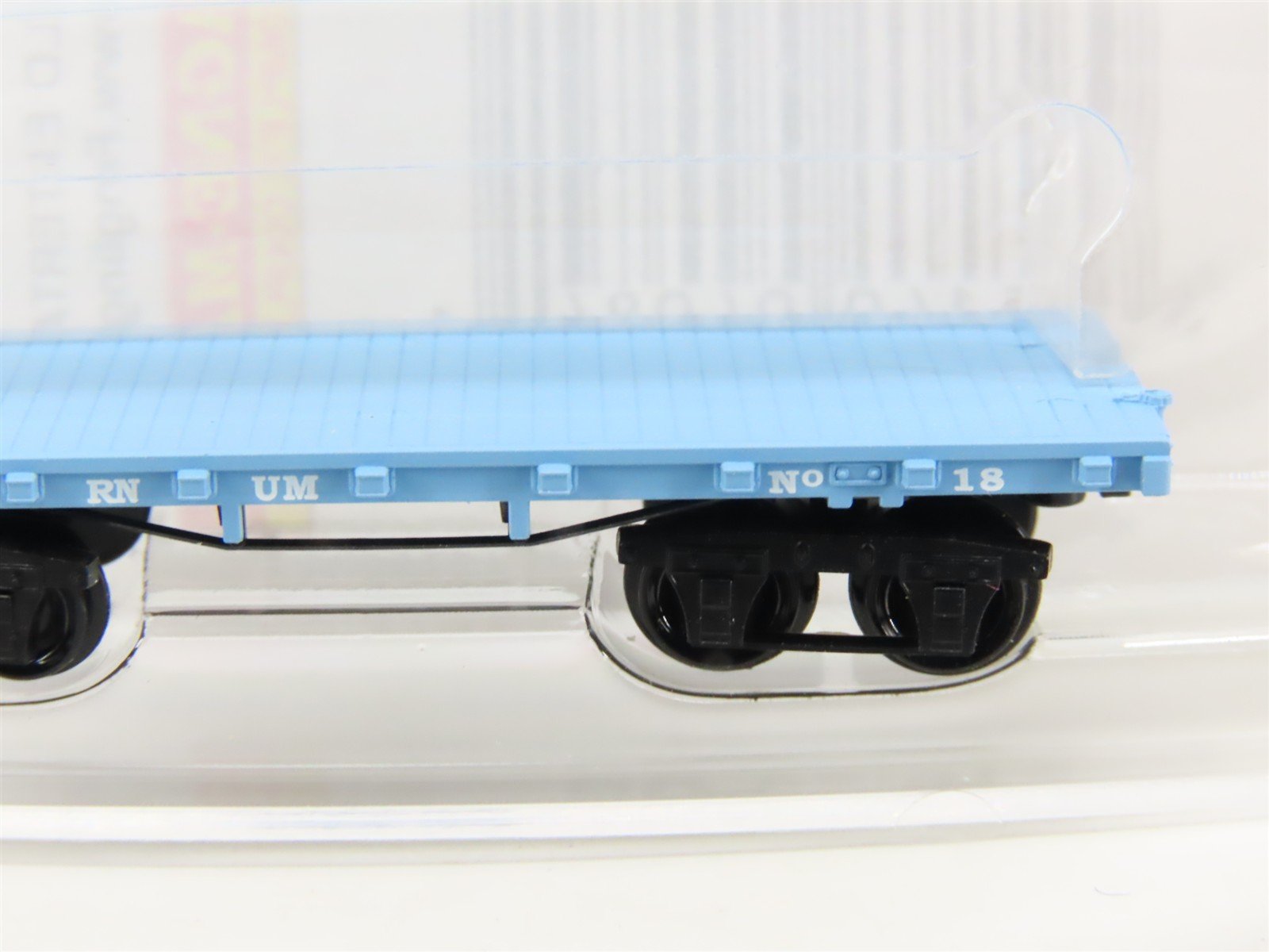 N Scale Micro-Trains MTL 15300041 P.T. Barnum 36' Flatcar #16
