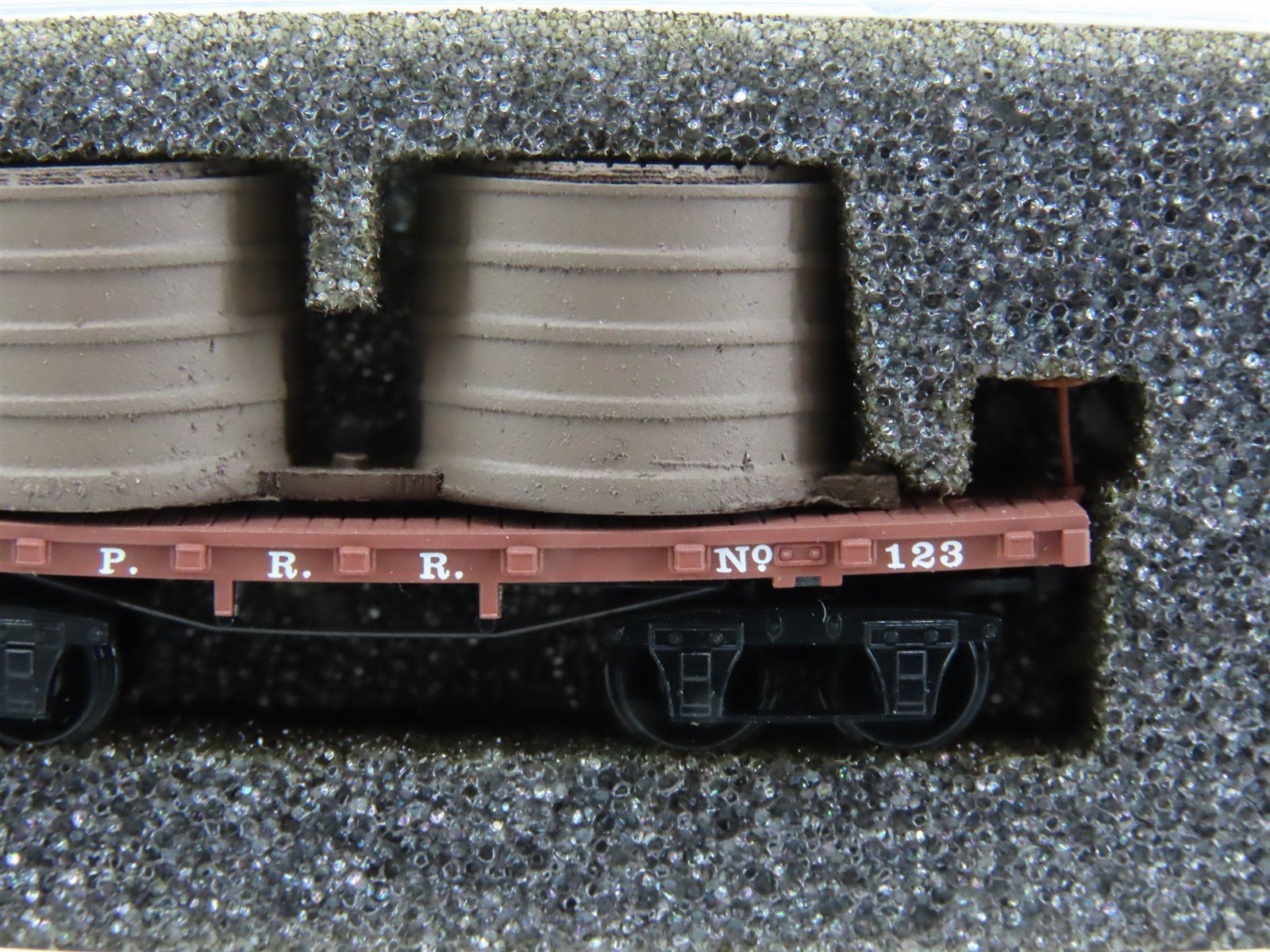 N Scale Micro-Trains MTL 15400090 Central Pacific 26' Civil War Flatcar #123