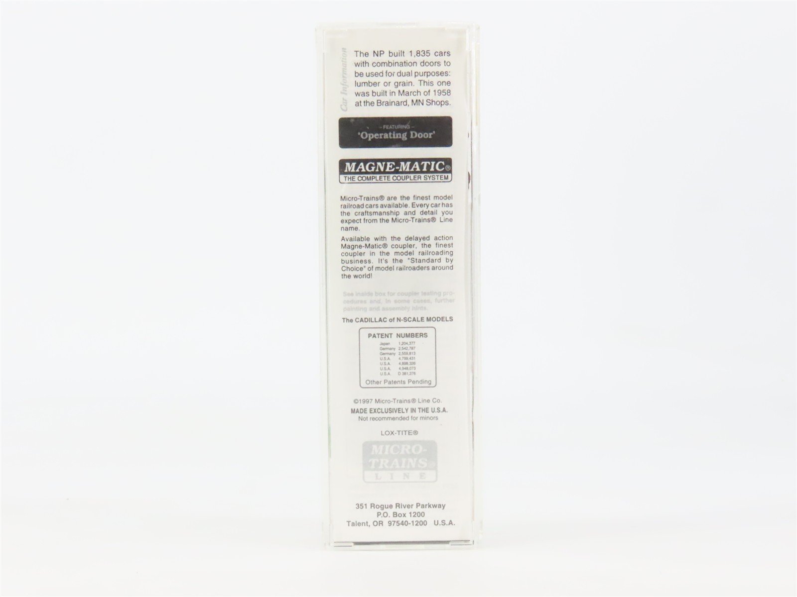 N Scale Micro-Trains MTL 22090 NP Northern Pacific 40' Standard Boxcar #8135