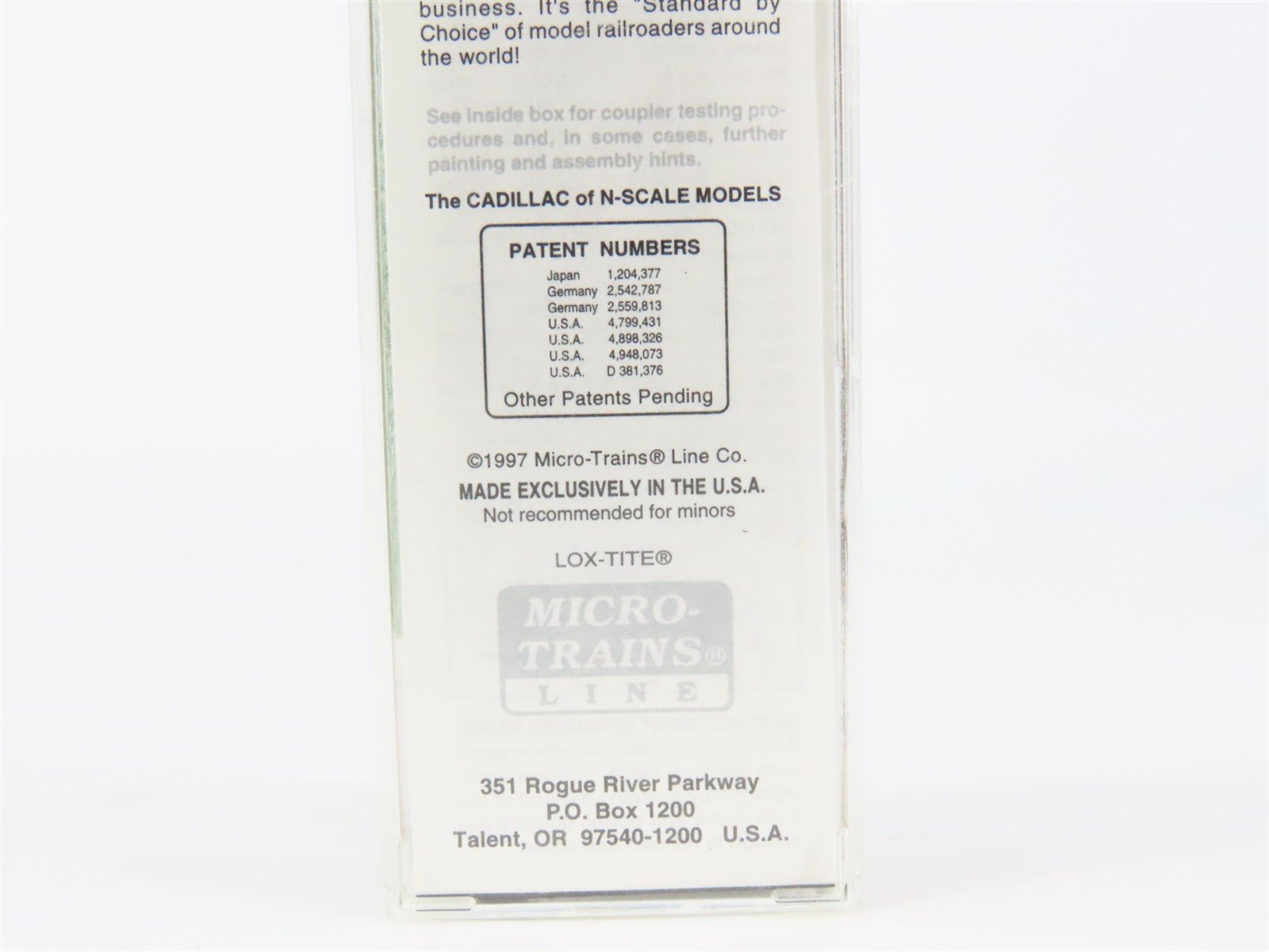 N Scale Micro-Trains MTL 22090 NP Northern Pacific 40' Standard Boxcar #8135