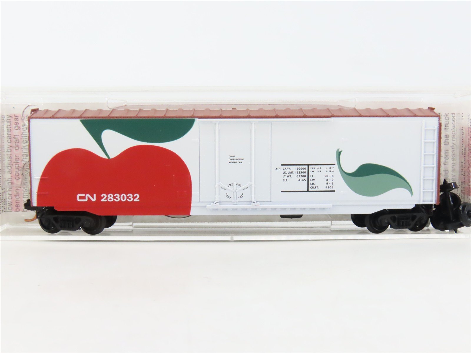 N Scale Micro-Trains MTL 38340 CN Canadian National 50' Standard Boxcar #283032