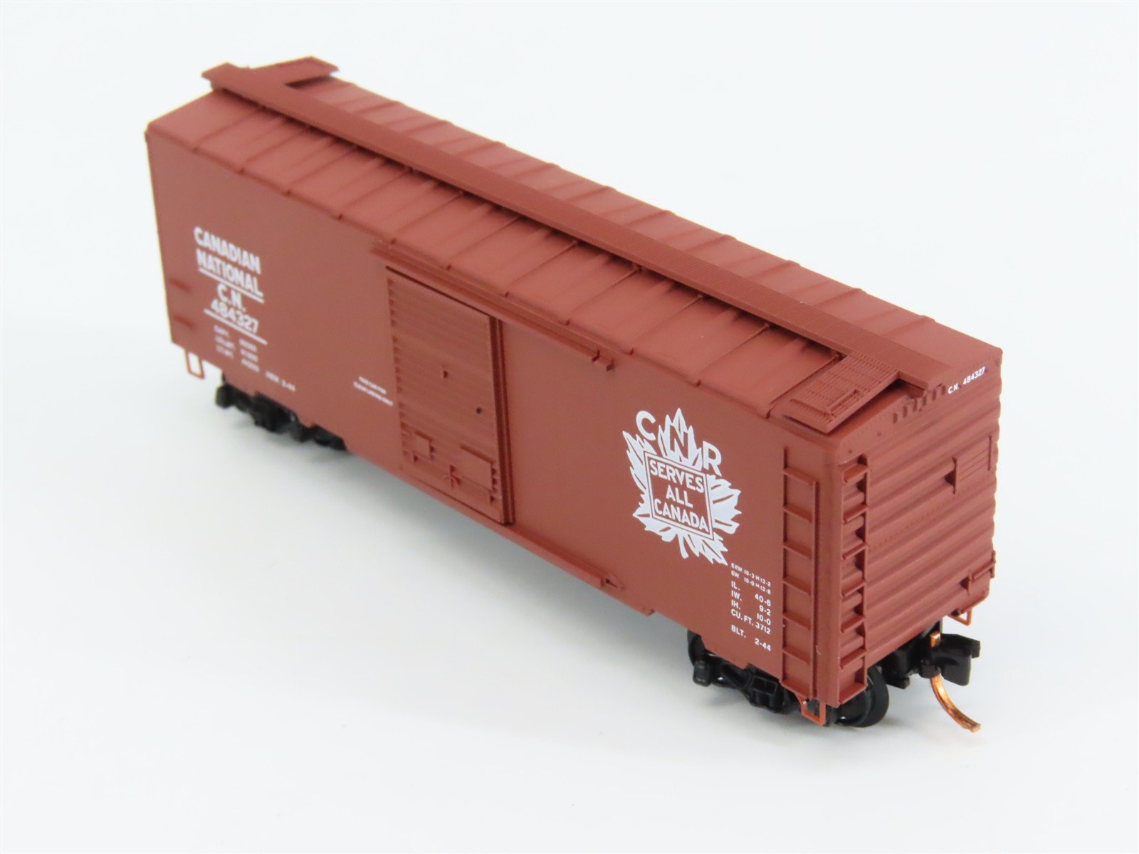 N Scale Micro-Trains 02000796 CN Canadian National 40' Box Car 484327 RTR