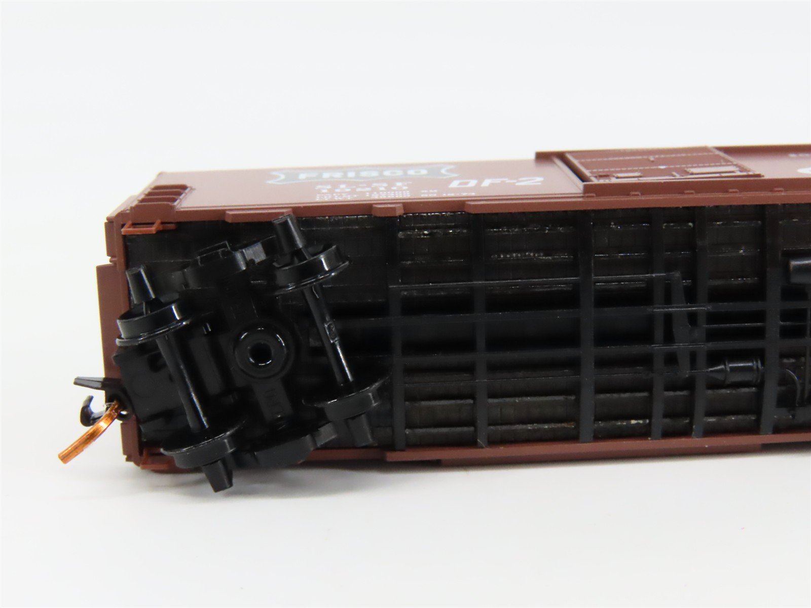 N Scale Micro-Trains 02400370 SL-SF St. Louis - San Francisco 40' Box Car RTR