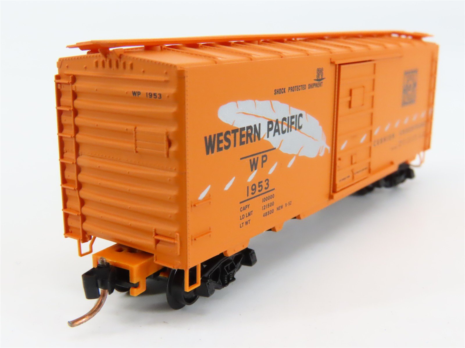 N Scale Micro-Trains 20506 WP Western Pacific 40' Box Car 1953 RTR
