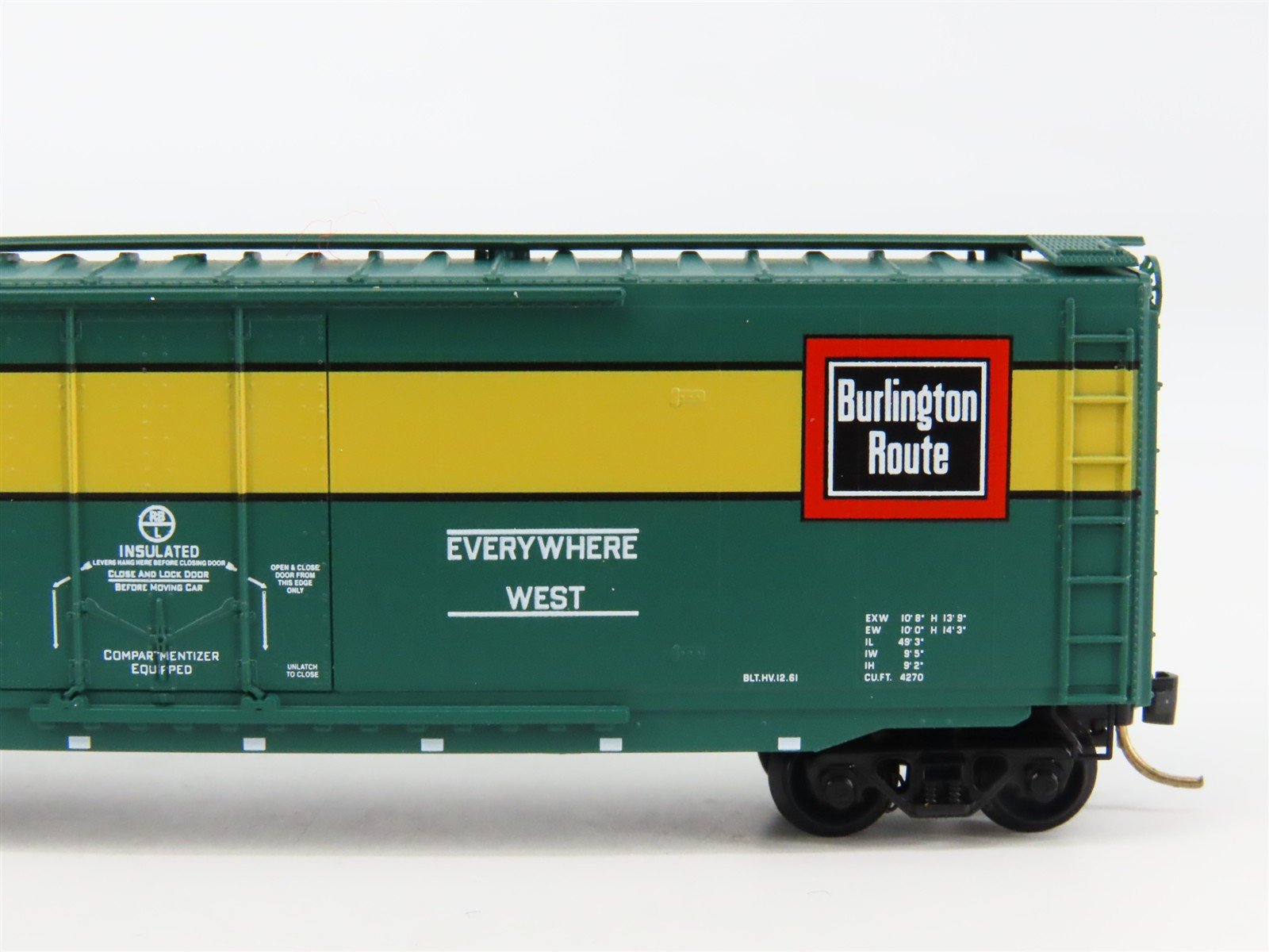 N Scale Micro-Trains 32370 RBBX Chicago, Burlington & Quincy 50' Box Car RTR