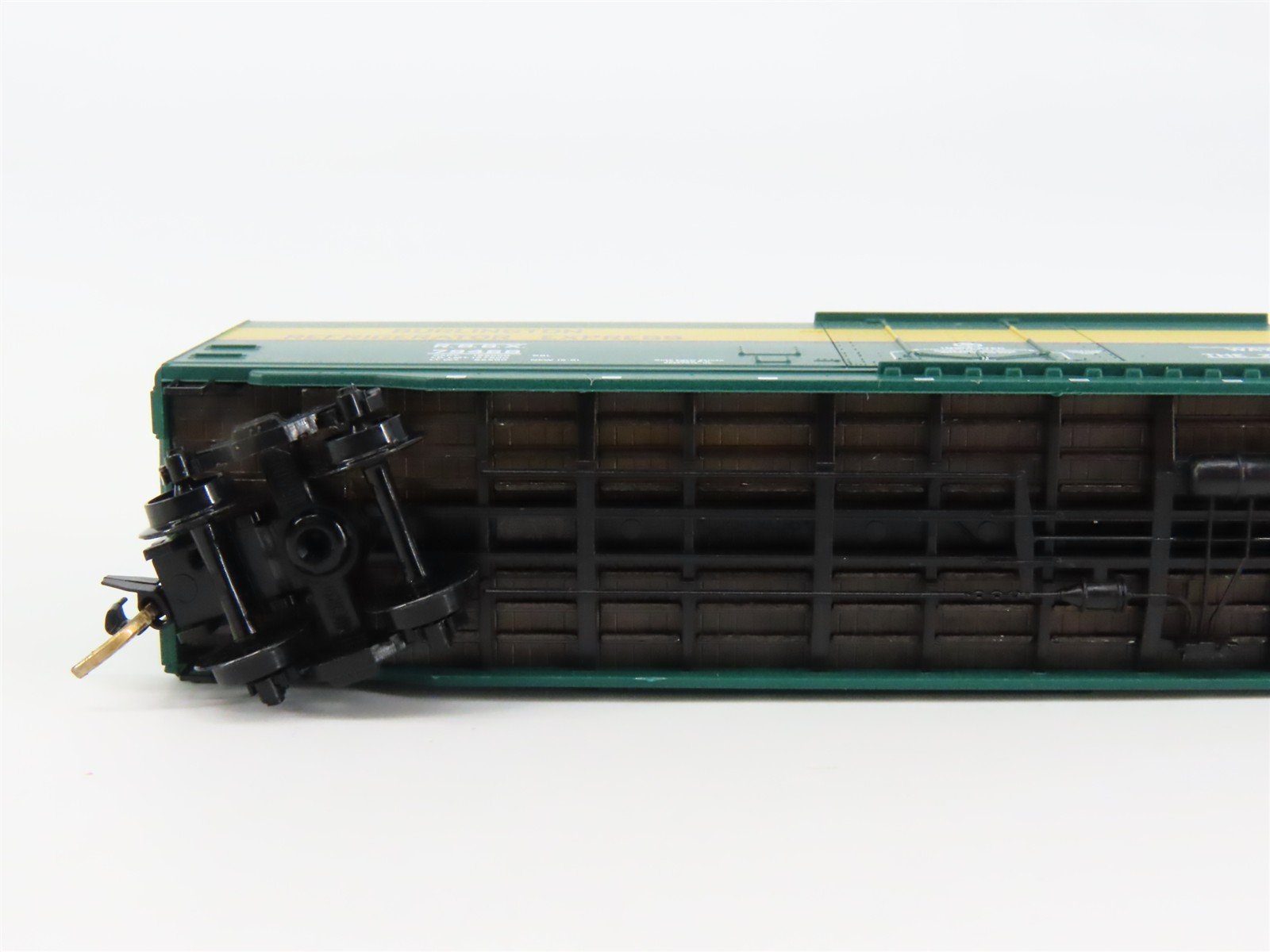 N Scale Micro-Trains 32370 RBBX Chicago, Burlington & Quincy 50' Box Car RTR