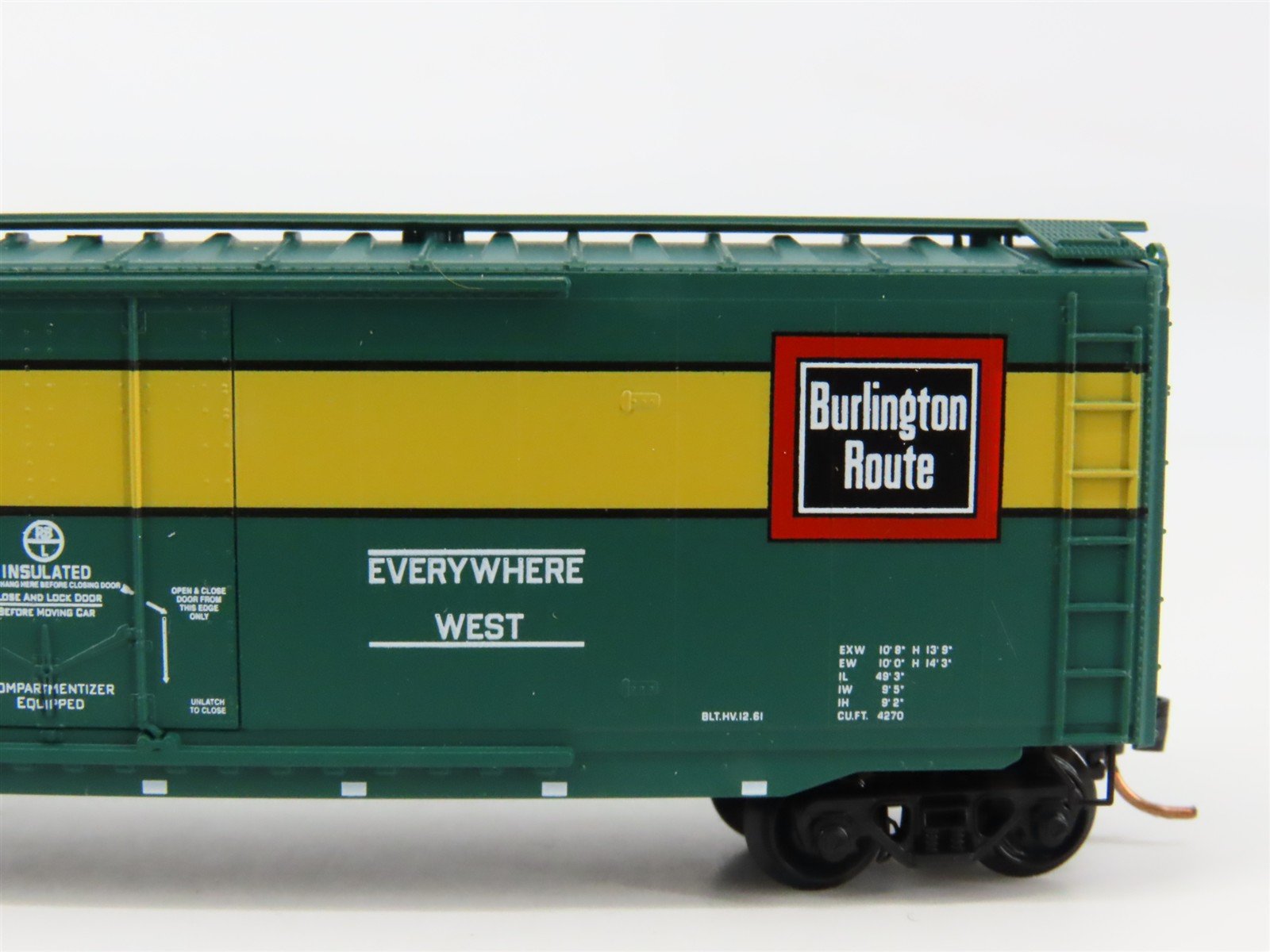 N Scale Micro-Trains 32370 RBBX Chicago, Burlington & Quincy 50' Box Car RTR