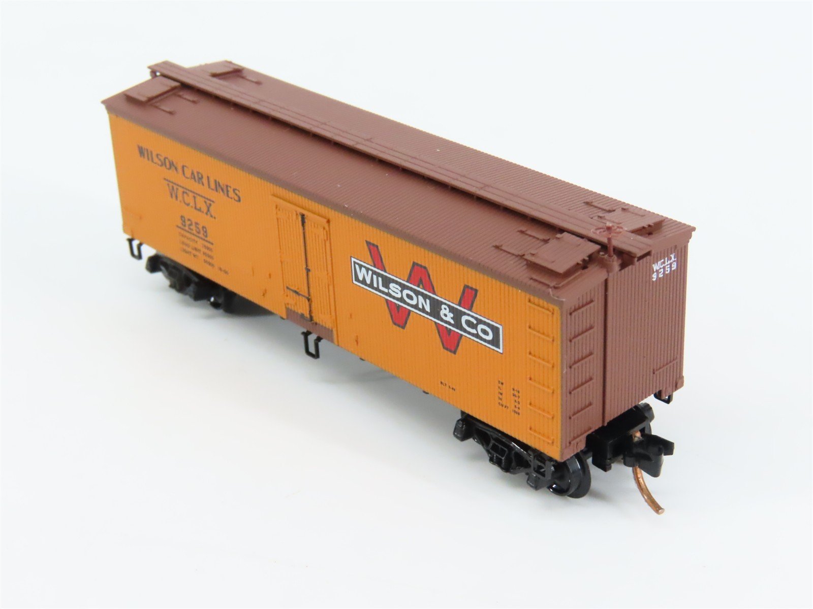 N Scale Micro-Trains 58540 WCLX Wilson Car Lines 36' Reefer 9259 RTR