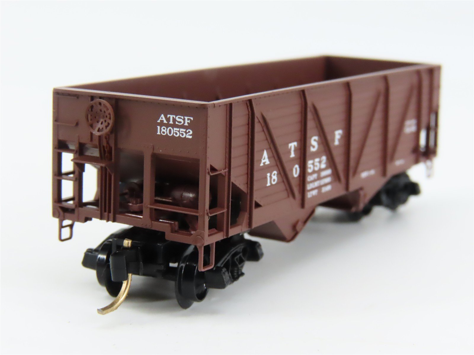 N Scale Micro-Trains 57010 ATSF Santa Fe 33' Hopper 180552 RTR
