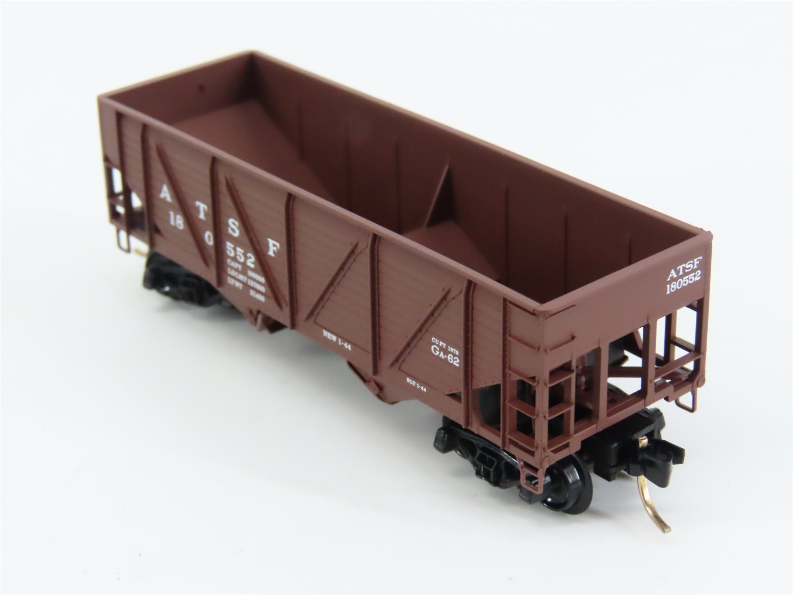 N Scale Micro-Trains 57010 ATSF Santa Fe 33' Hopper 180552 RTR