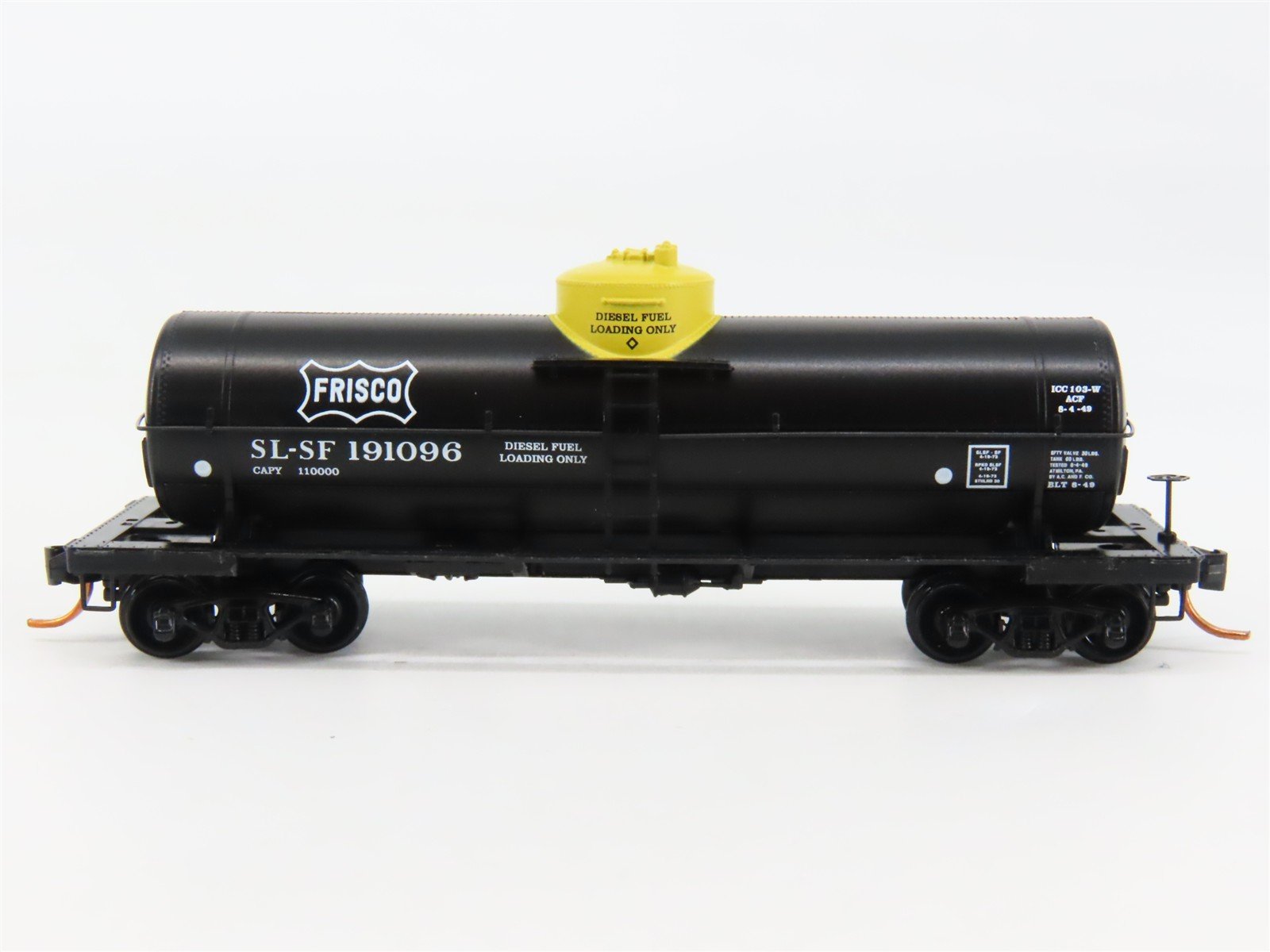 N Scale Micro-Trains 06500711 SL-SF St. Louis-San Francisco 39' Tank Car RTR