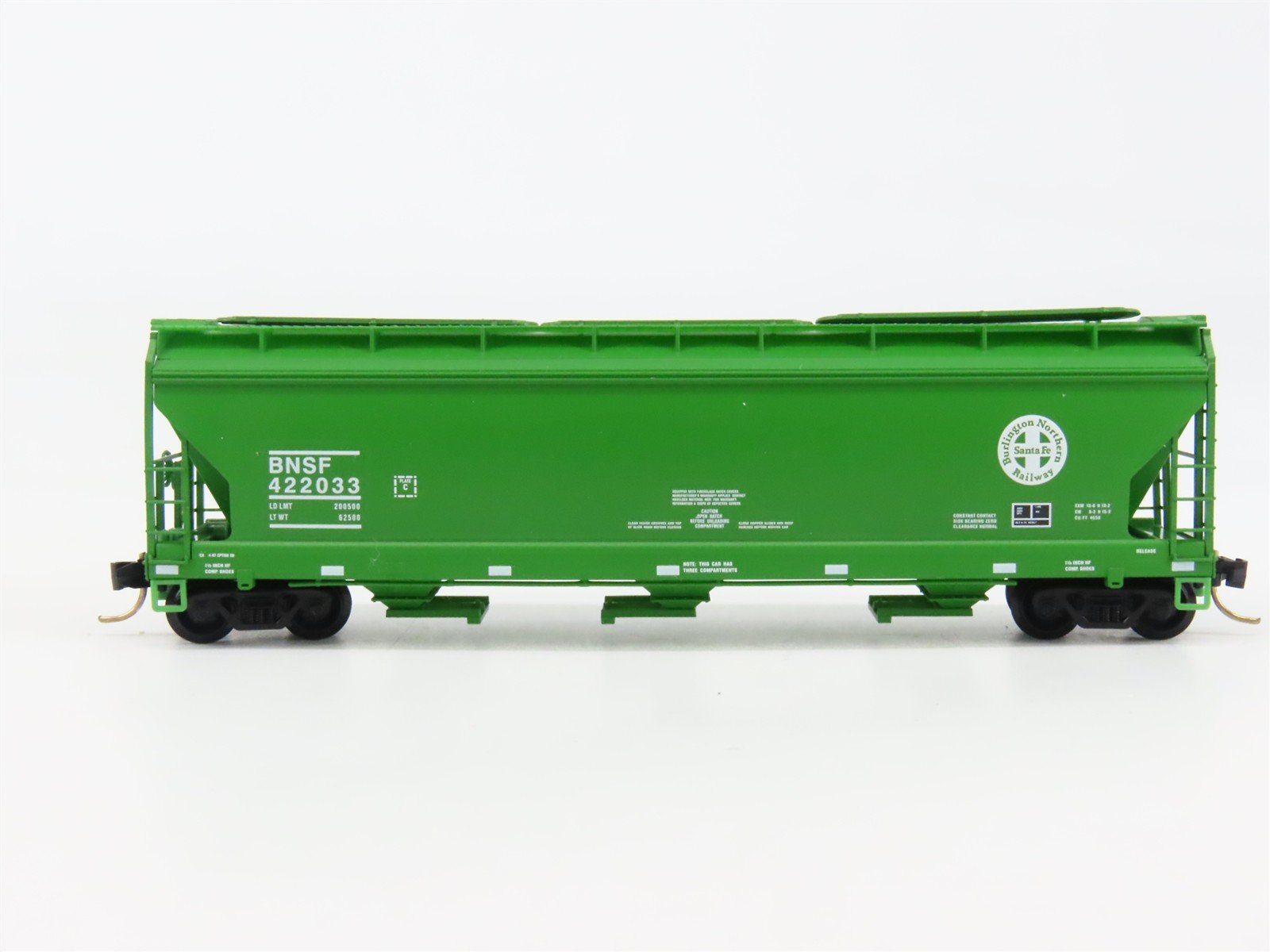 N Scale Micro-Trains 94110 BNSF Railway Hopper 422033 RTR