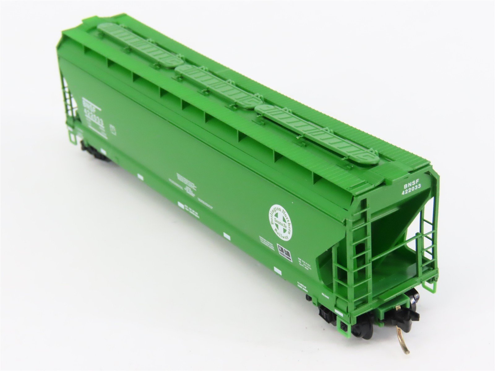 N Scale Micro-Trains 94110 BNSF Railway Hopper 422033 RTR