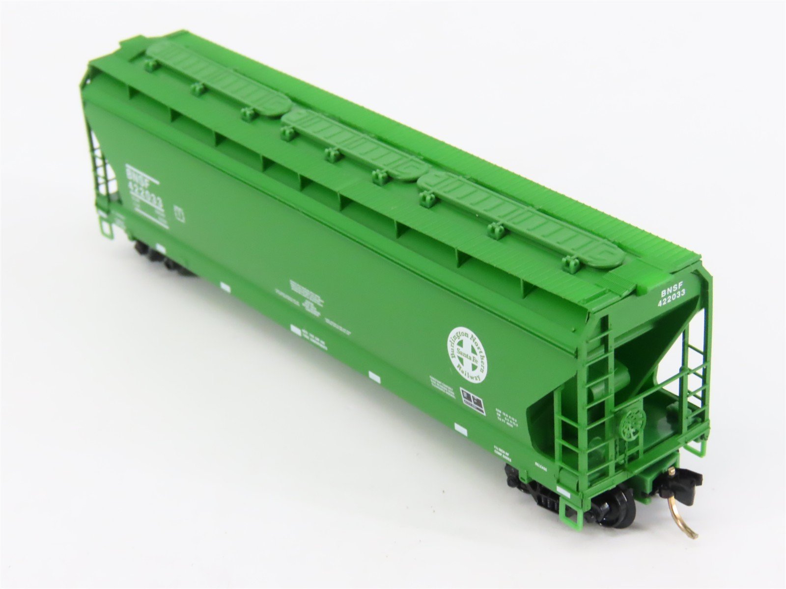 N Scale Micro-Trains 94110 BNSF Railway Hopper 422033 RTR