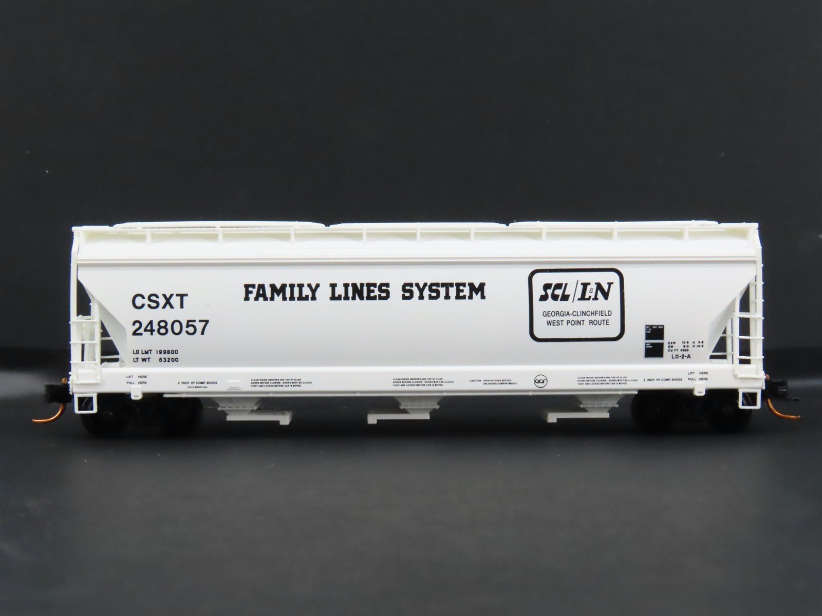 N Scale Micro-Trains 09400290 CSXT Family Lines System Hopper 248057 RTR