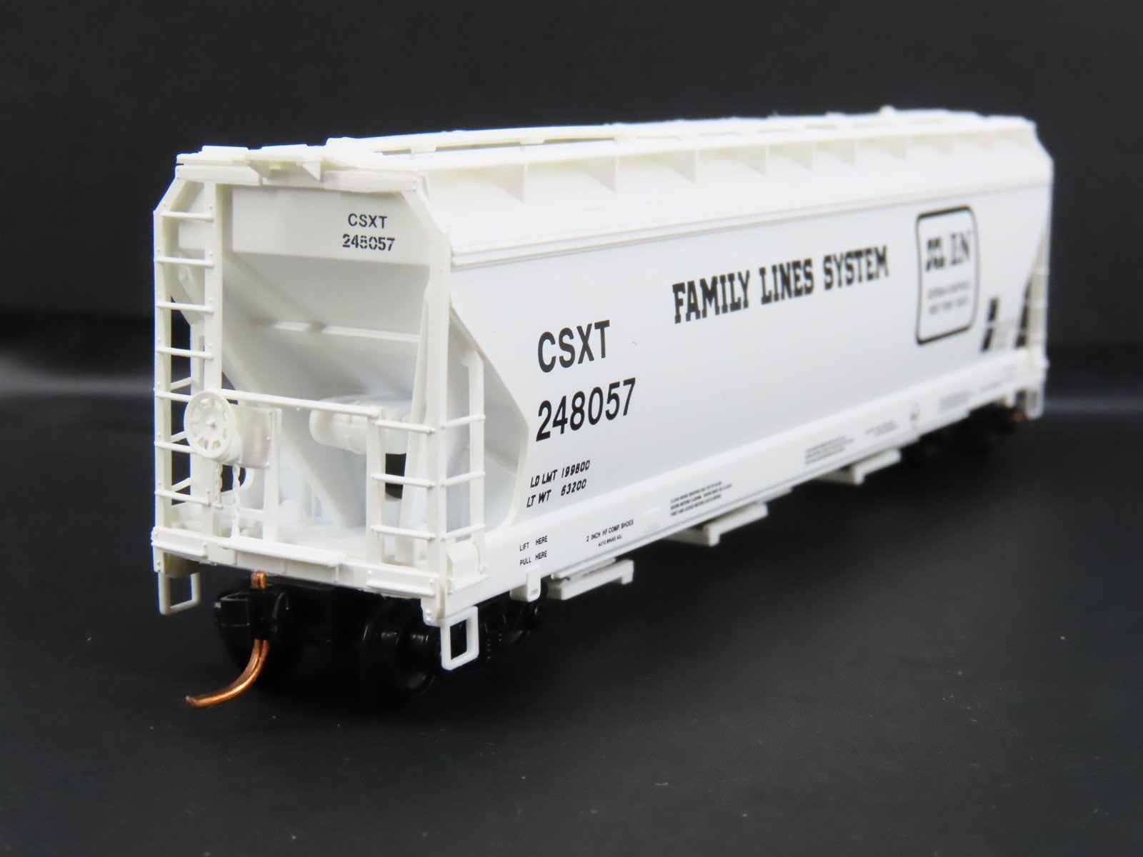 N Scale Micro-Trains 09400290 CSXT Family Lines System Hopper 248057 RTR