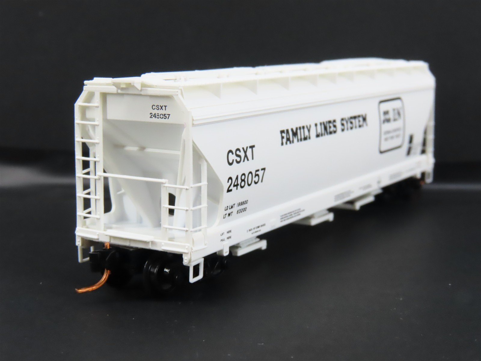 N Scale Micro-Trains 09400290 CSXT Family Lines System Hopper 248057 RTR