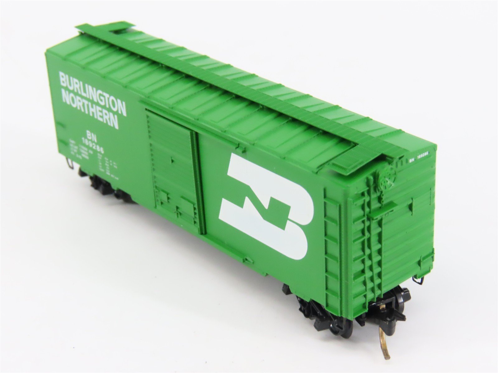 N Scale Micro-Trains 20306/1 BN Burlington Northern 40' Box Car 189286 RTR
