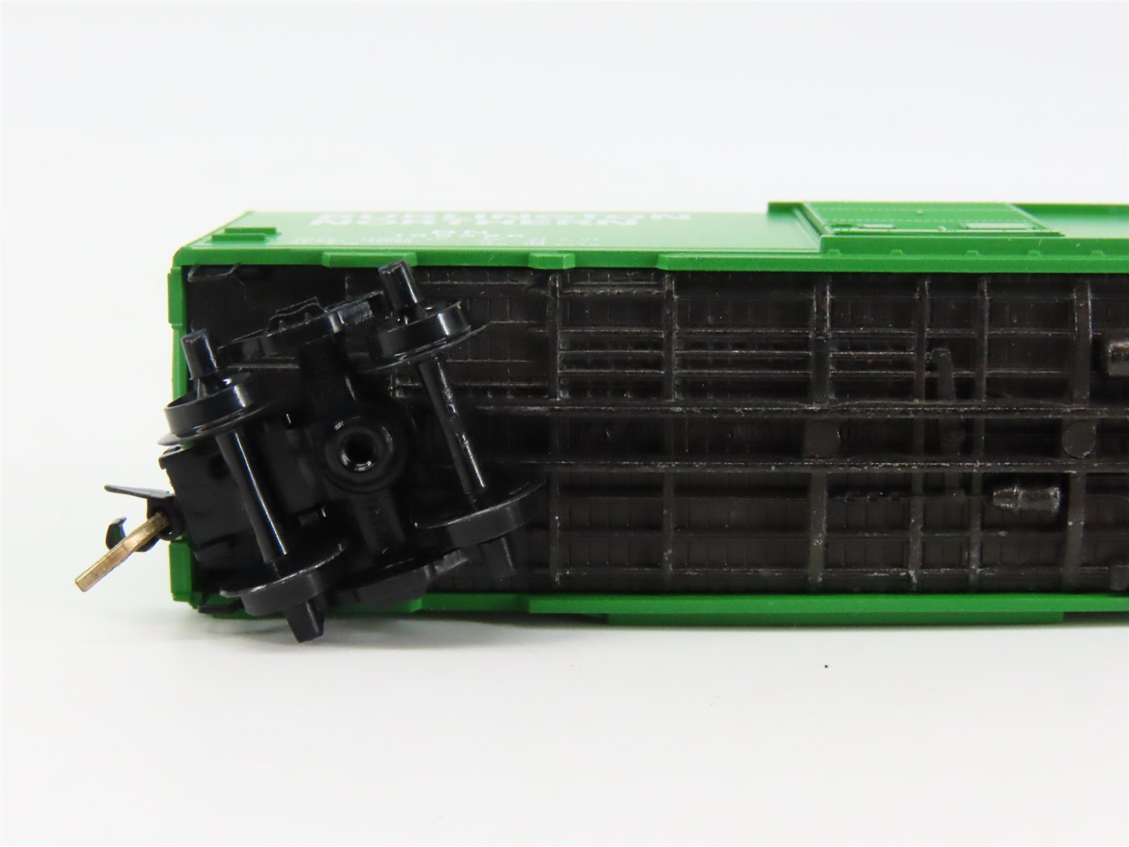 N Scale Micro-Trains 20306/1 BN Burlington Northern 40' Box Car 189286 RTR