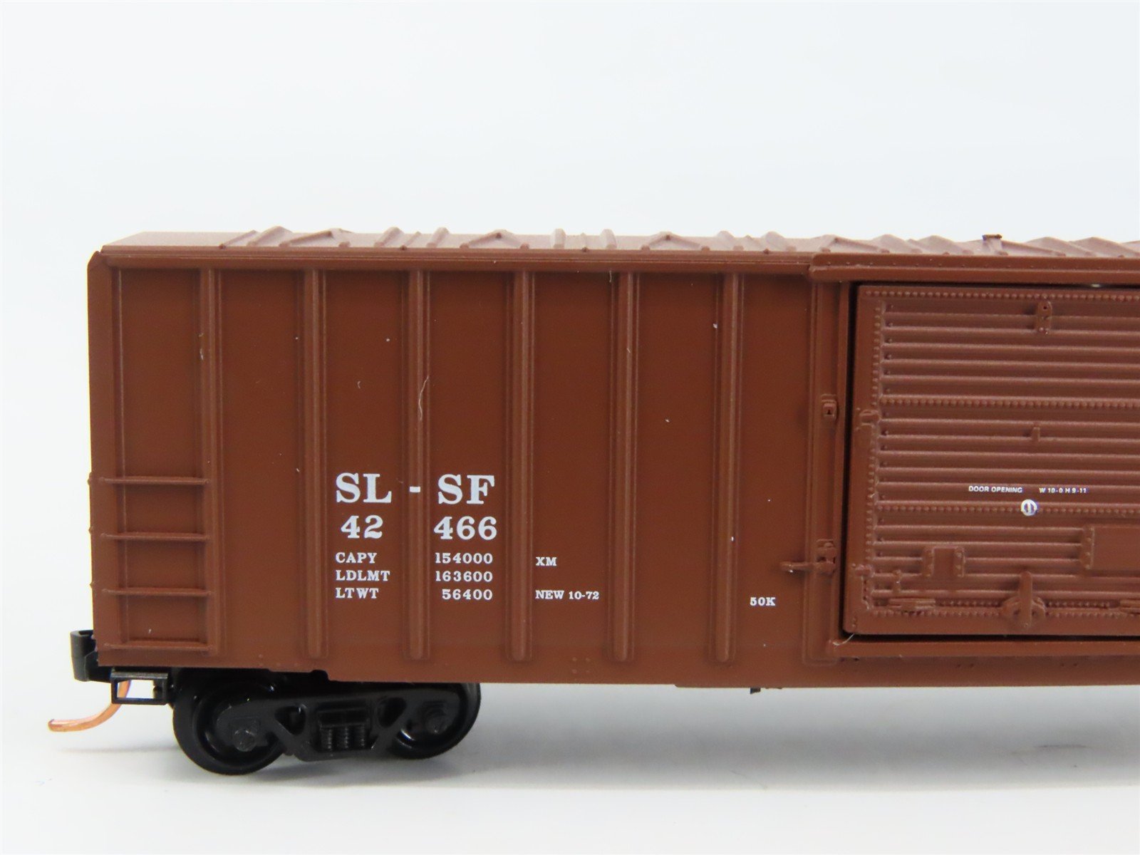 N Scale Micro-Trains 25270 SL-SF St. Louis-San Francisco 50' Box Car 42466 RTR