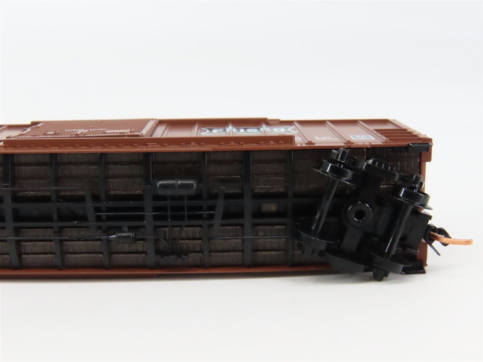 N Scale Micro-Trains 25270 SL-SF St. Louis-San Francisco 50' Box Car 42466 RTR