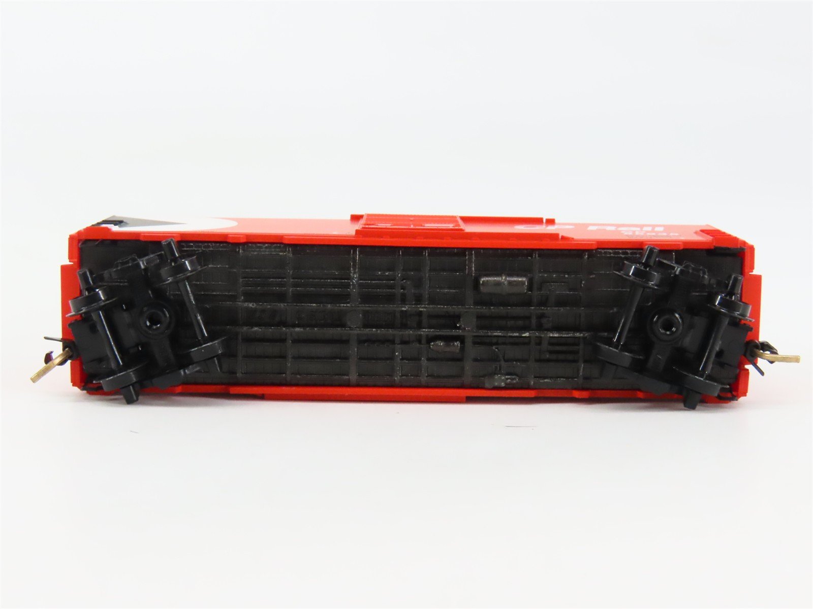 N Scale Micro-Trains 24260 CP Canadian Pacific 40' Box Car 55935 RTR