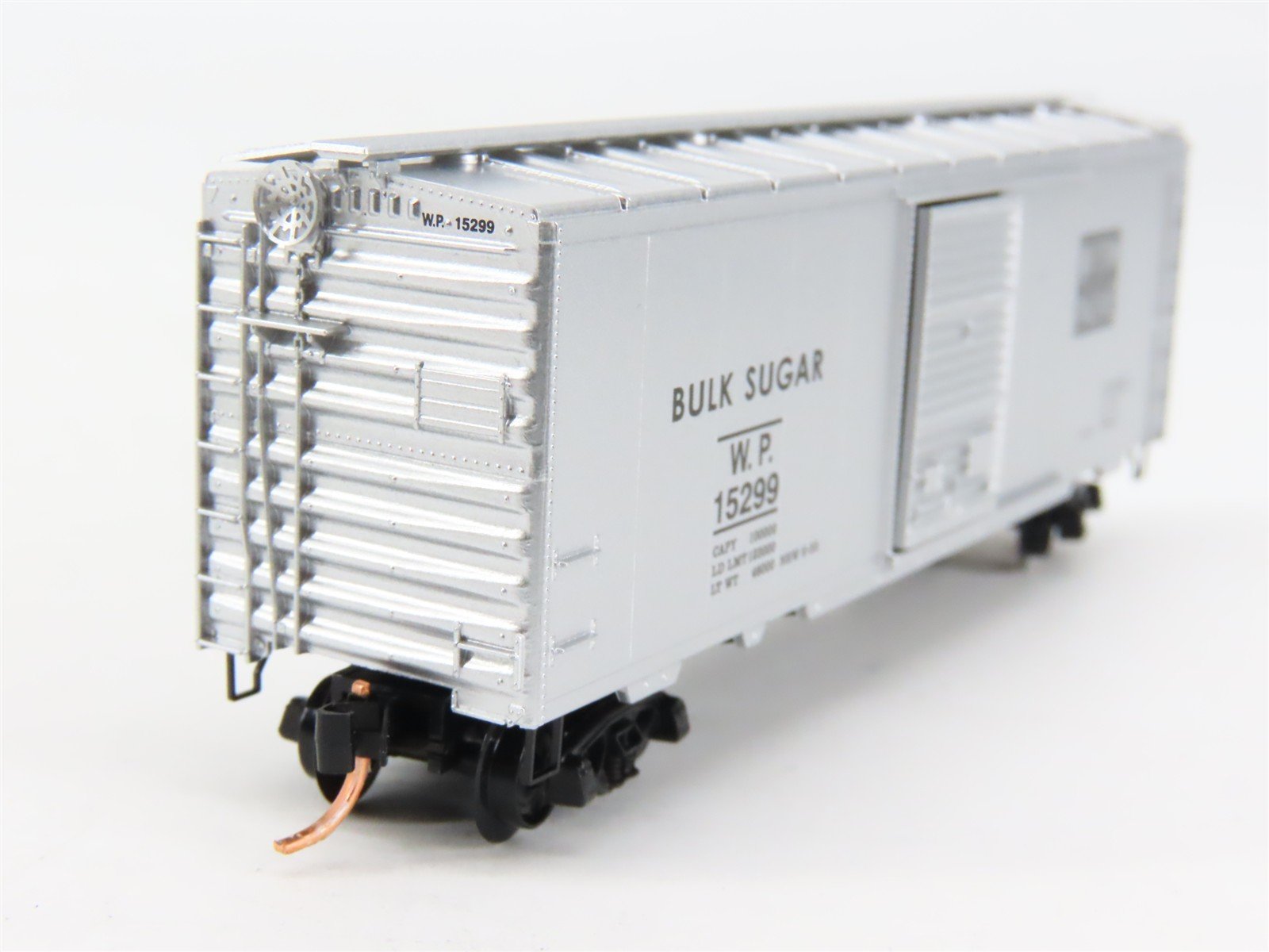 N Scale Micro-Trains 20076 WP Western Pacific 40' Box Car 15299 RTR