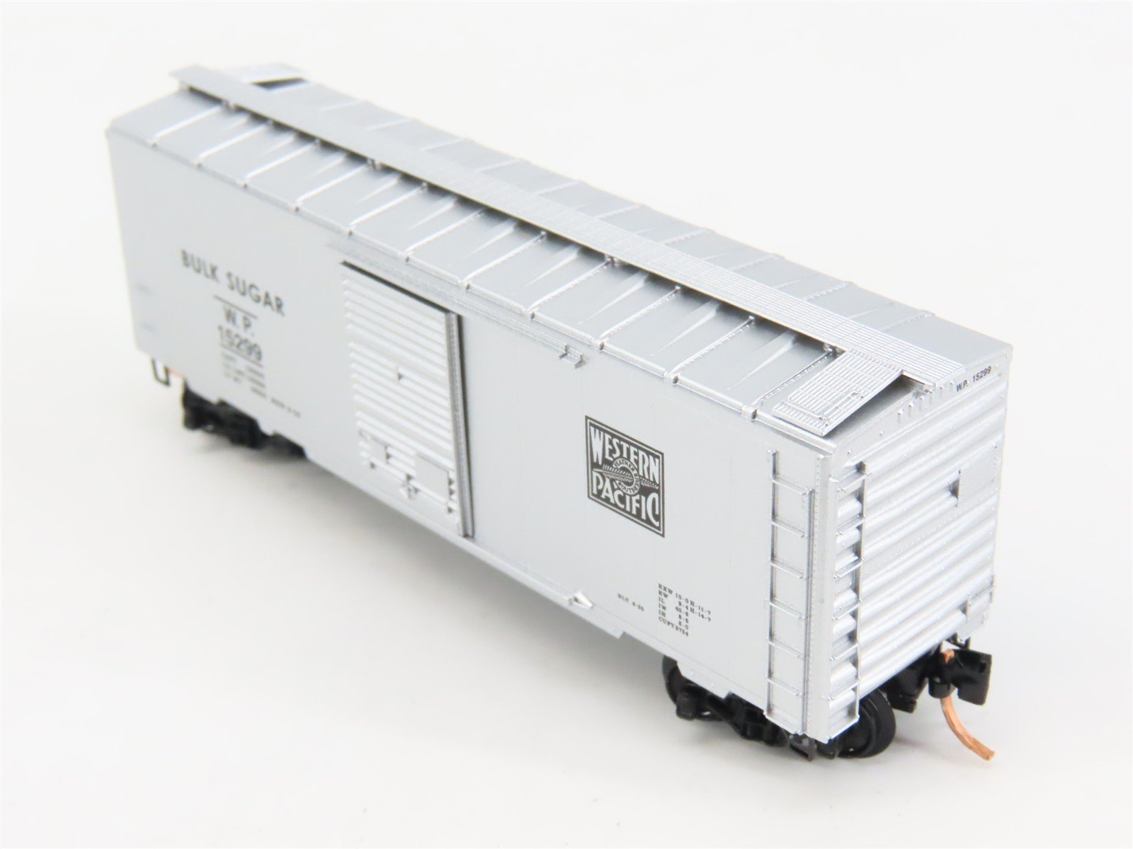 N Scale Micro-Trains 20076 WP Western Pacific 40' Box Car 15299 RTR