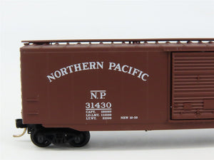 N Scale Micro-Trains 31060 NP Northern Pacific 50' Box Car 31430 RTR