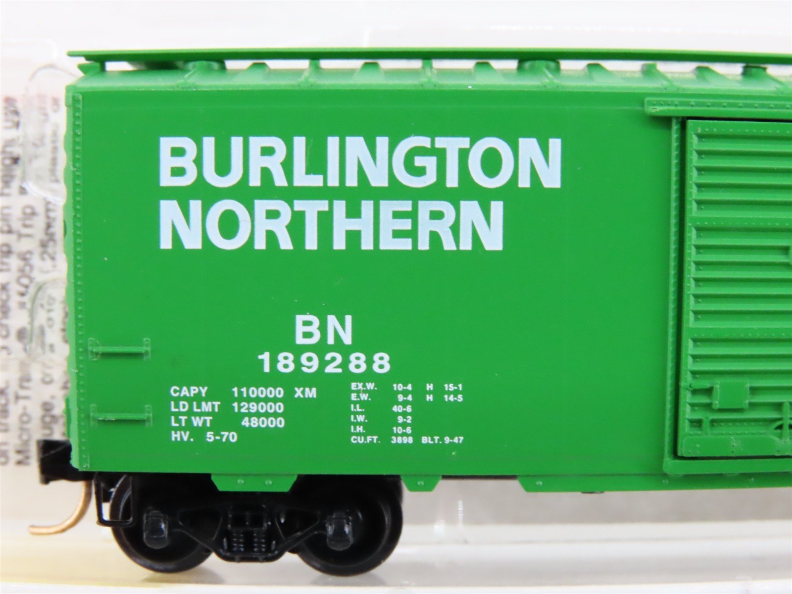 N Scale Micro-Trains 20306/2 BN Burlington Northern 40' Box Car 169288 RTR