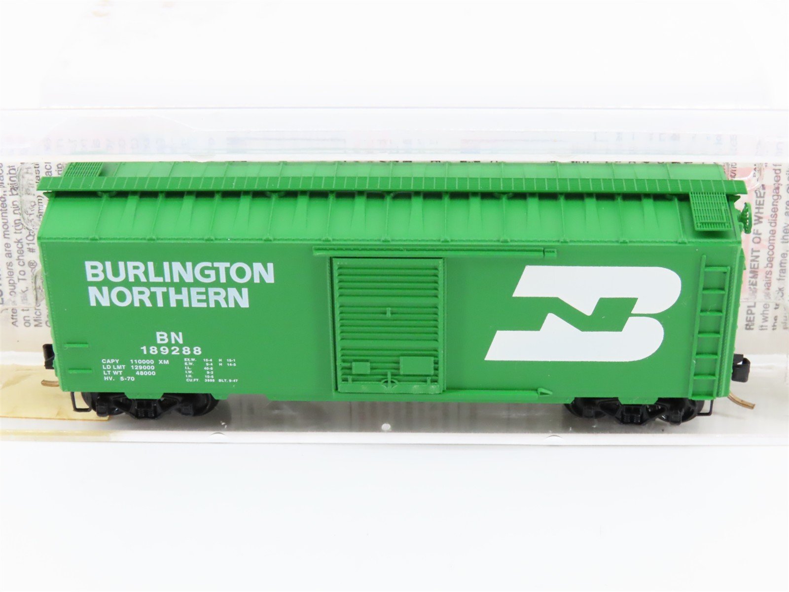 N Scale Micro-Trains 20306/2 BN Burlington Northern 40' Box Car 169288 RTR
