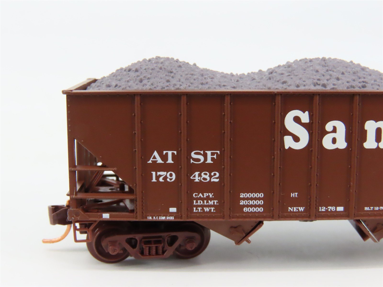 N Scale Micro-Trains 108120.2 ATSF Santa Fe Hopper 179482 RTR