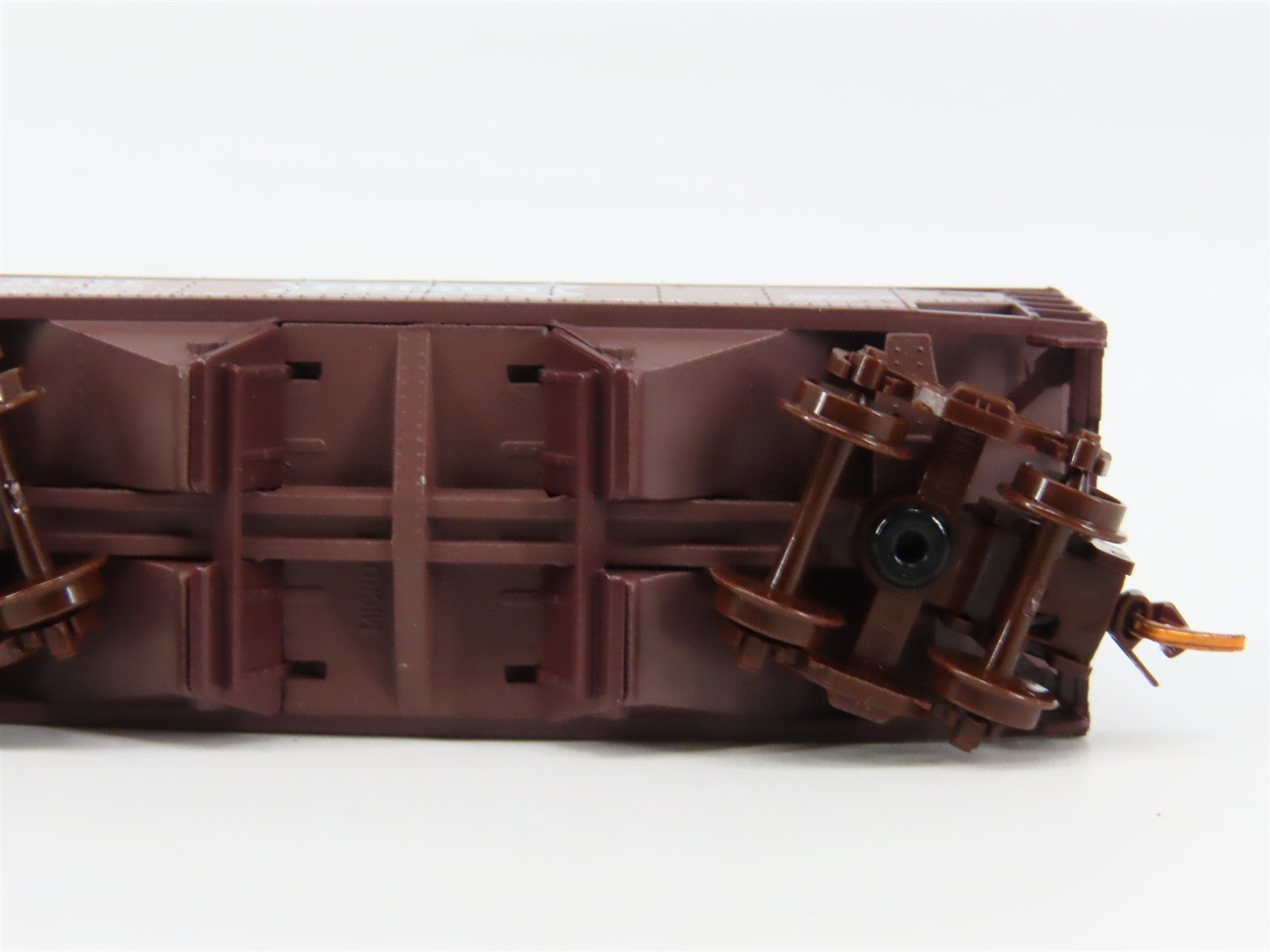 N Scale Micro-Trains 05500180 SL-SF St. Louis-San Francisco 33' Hopper 90950 RTR