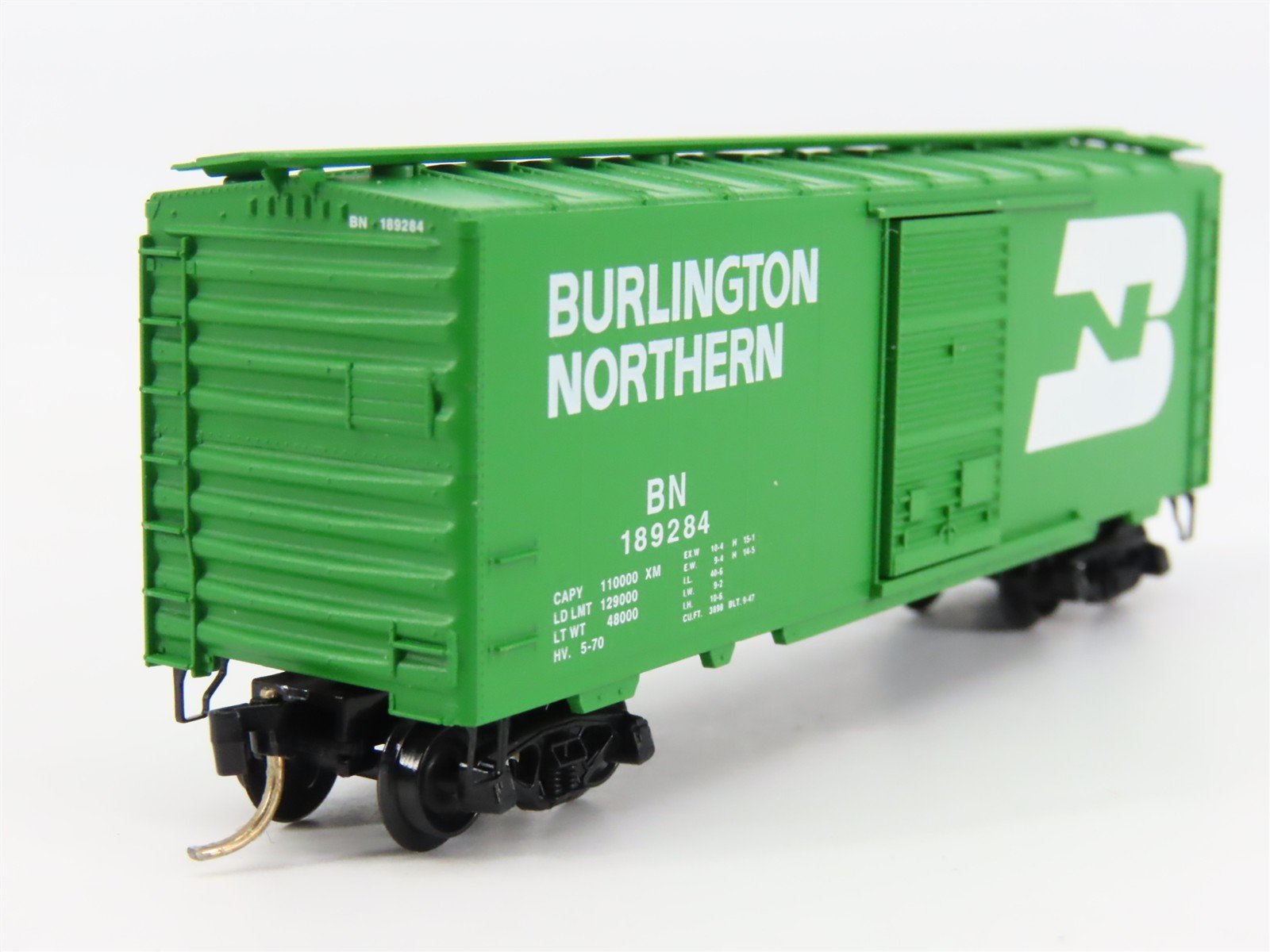 N Scale Micro-Trains 20306 BN Burlington Northern 40' Box Car 189284 RTR