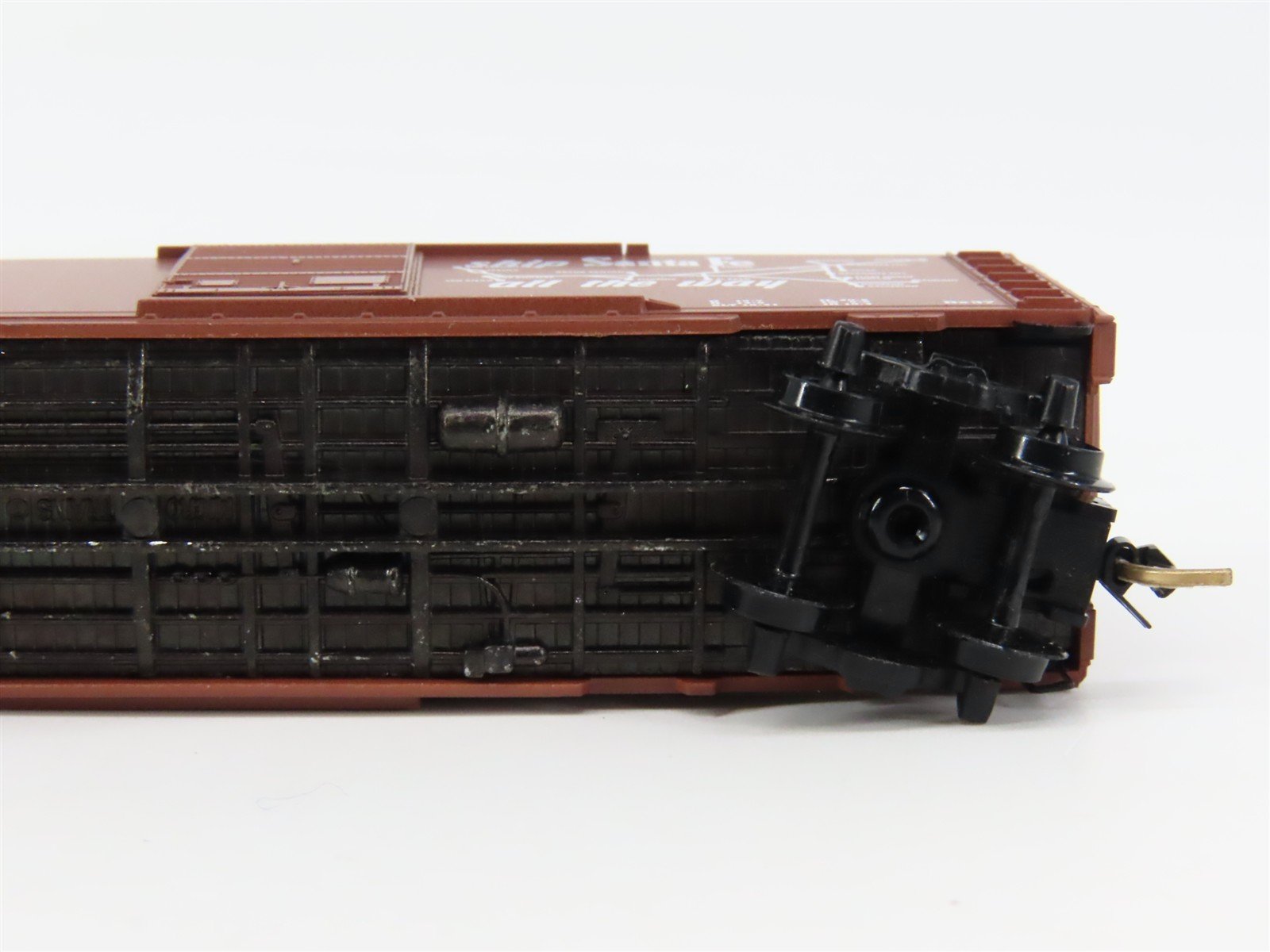 N Scale Micro-Trains 20060 ATSF Santa Fe 40' Box Car 143585 RTR