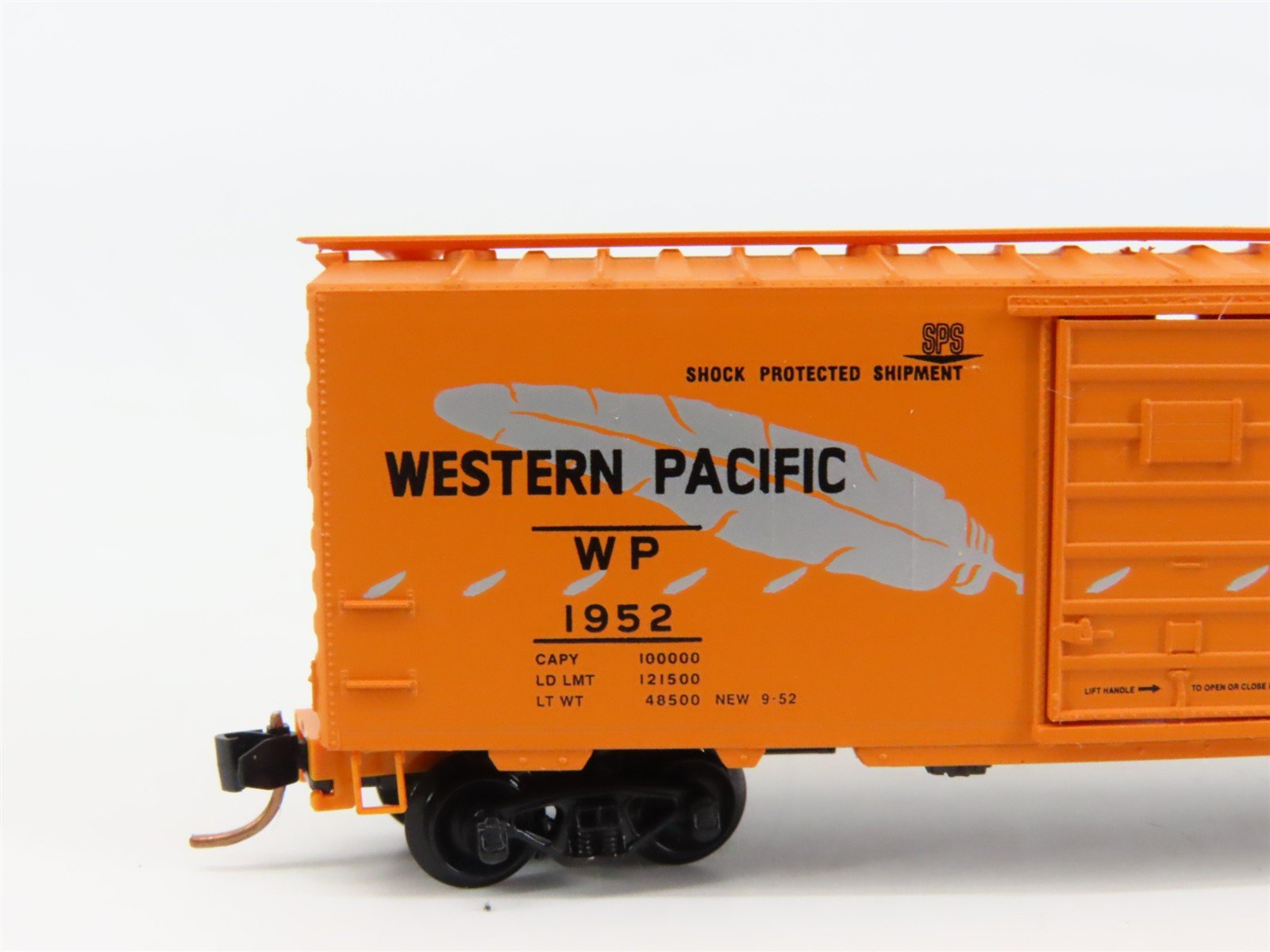 N Scale Micro-Trains 20506 WP Western Pacific 40' Box Car 1952 RTR
