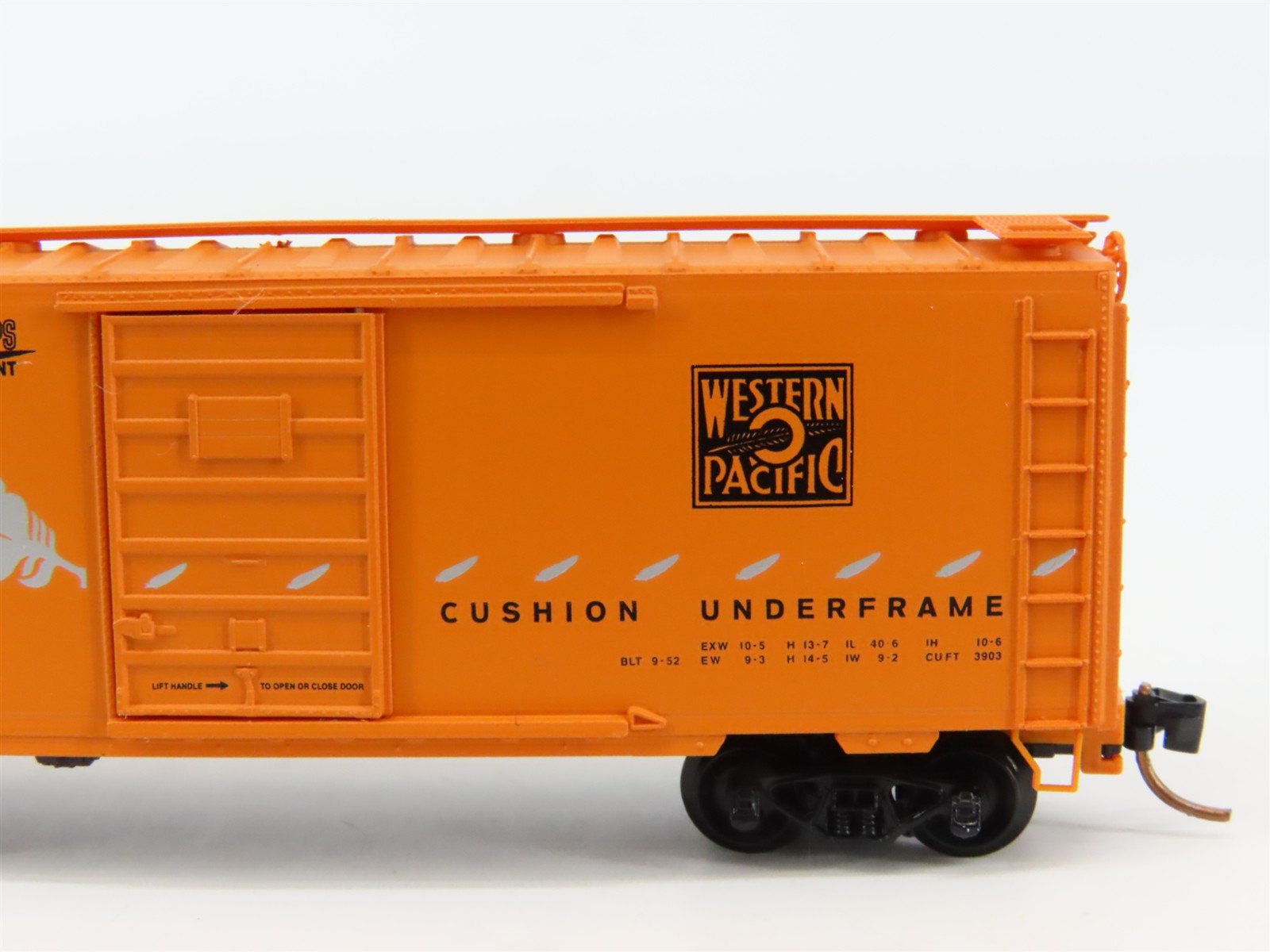 N Scale Micro-Trains 20506 WP Western Pacific 40' Box Car 1952 RTR