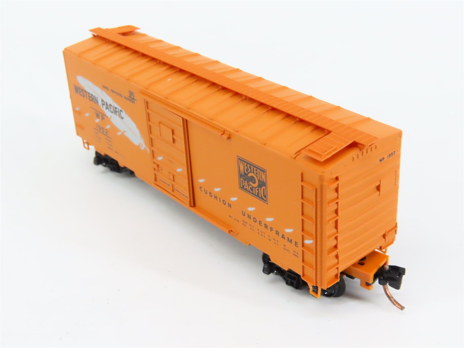 N Scale Micro-Trains 20506 WP Western Pacific 40' Box Car 1952 RTR