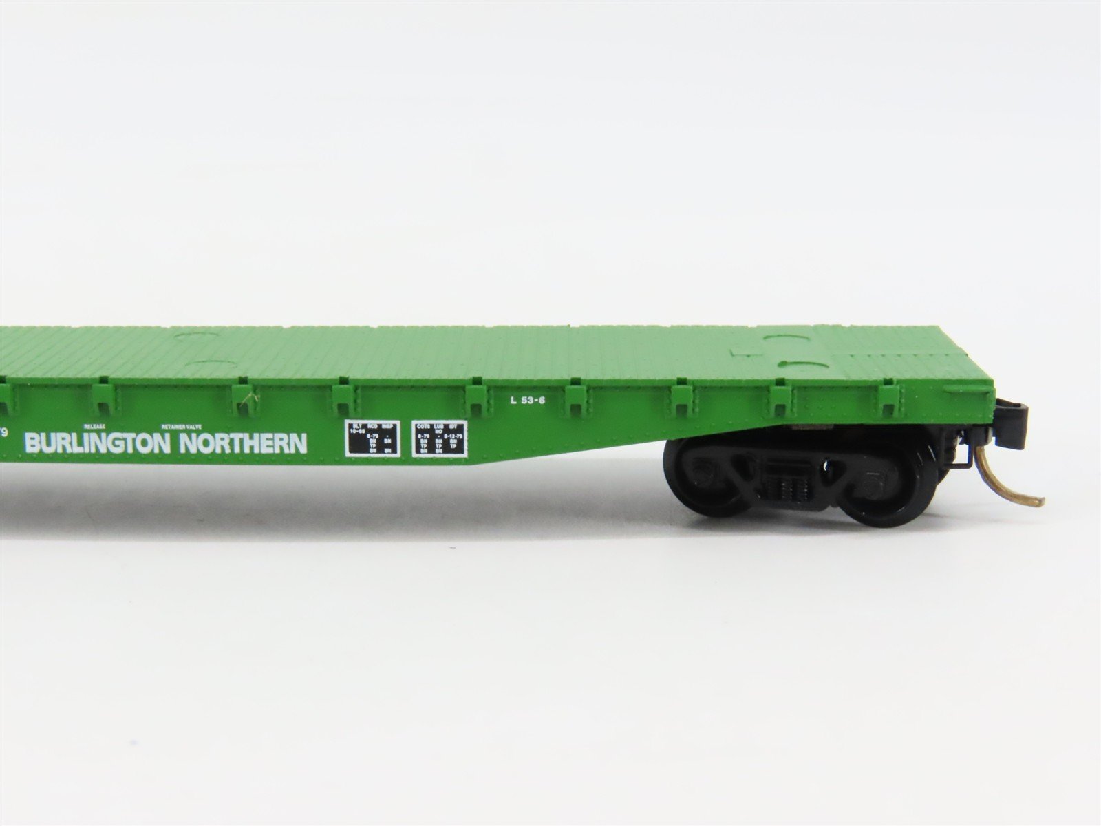 N Scale Micro-Trains 45200 BN Burlington Northern 50' Flat Car 612765 RTR