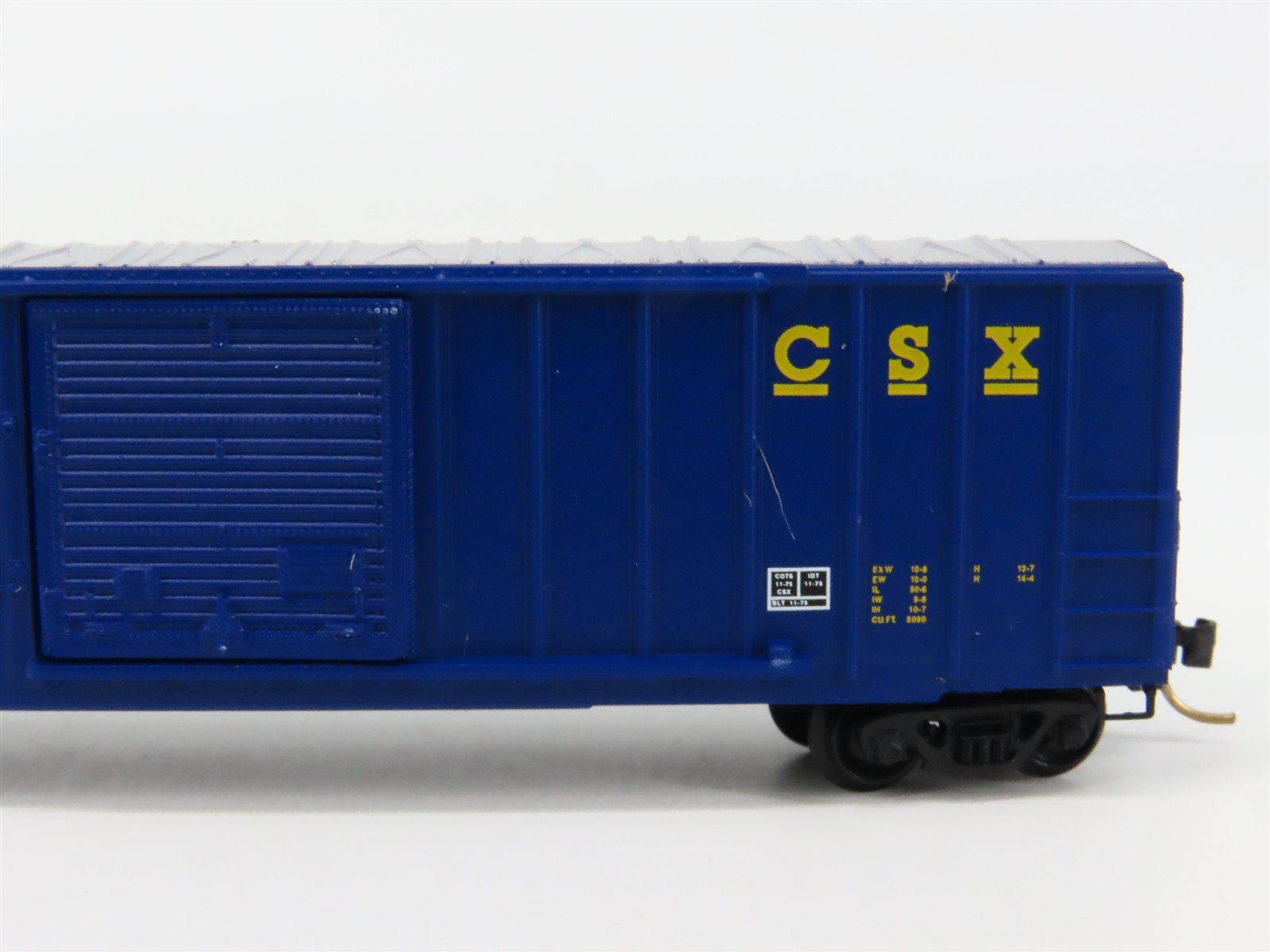 N Scale Micro-Trains 25550/1 CSX 50' Box Car 141053 RTR