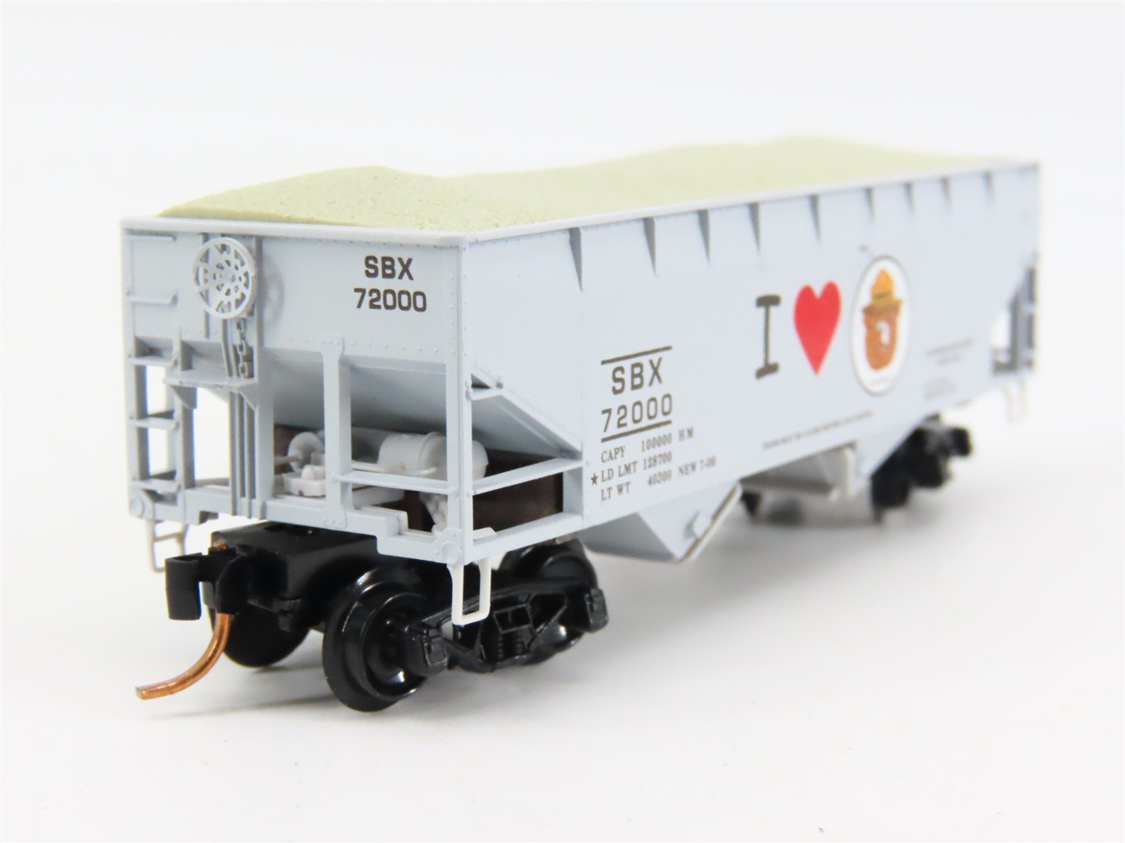 N Scale Micro-Trains 55450 SBX Smokey Bear 33' Hopper 72000 RTR