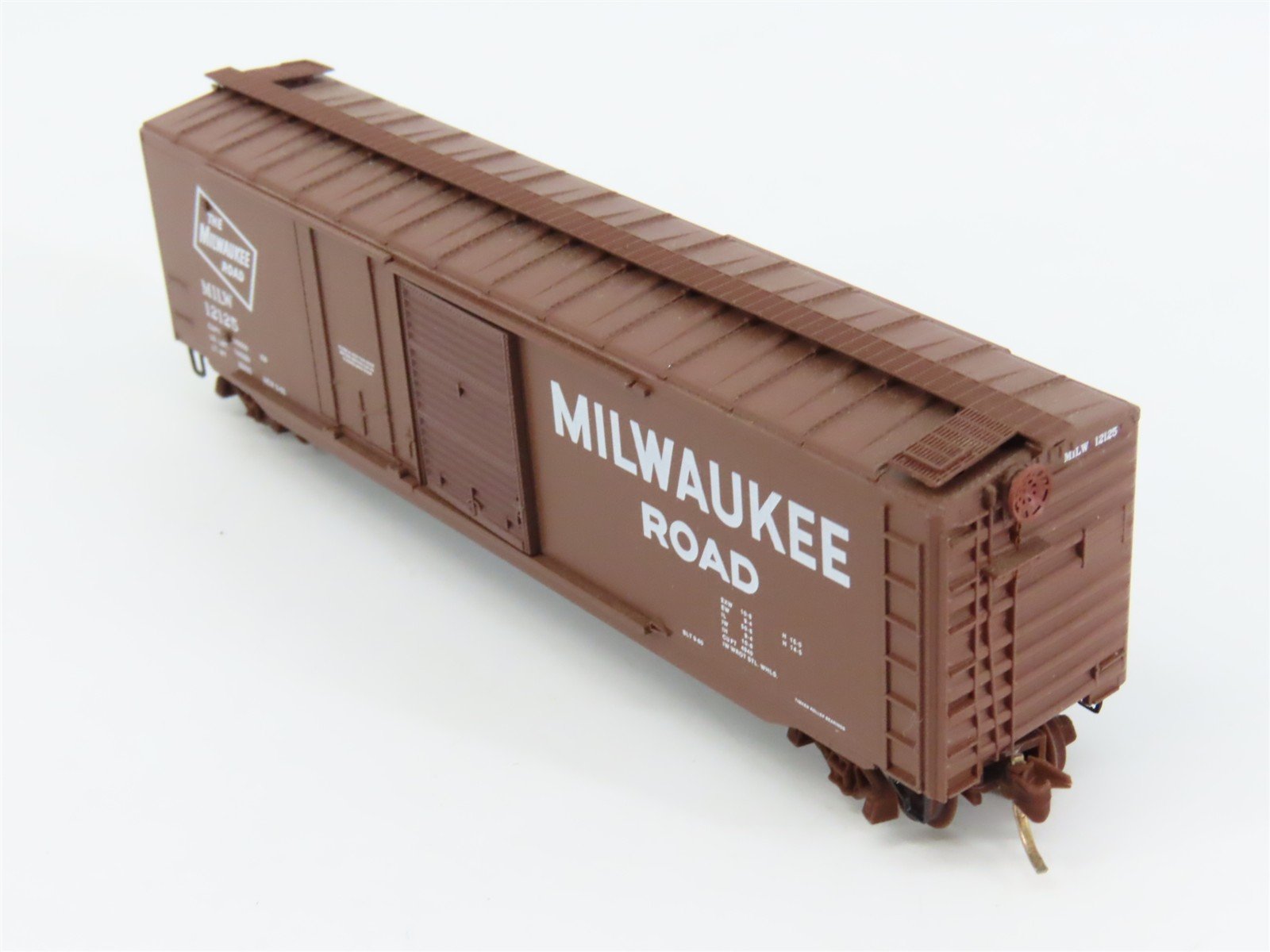 N Scale Micro-Trains MILW Milwaukee Road 50' Box Car 12125 RTR