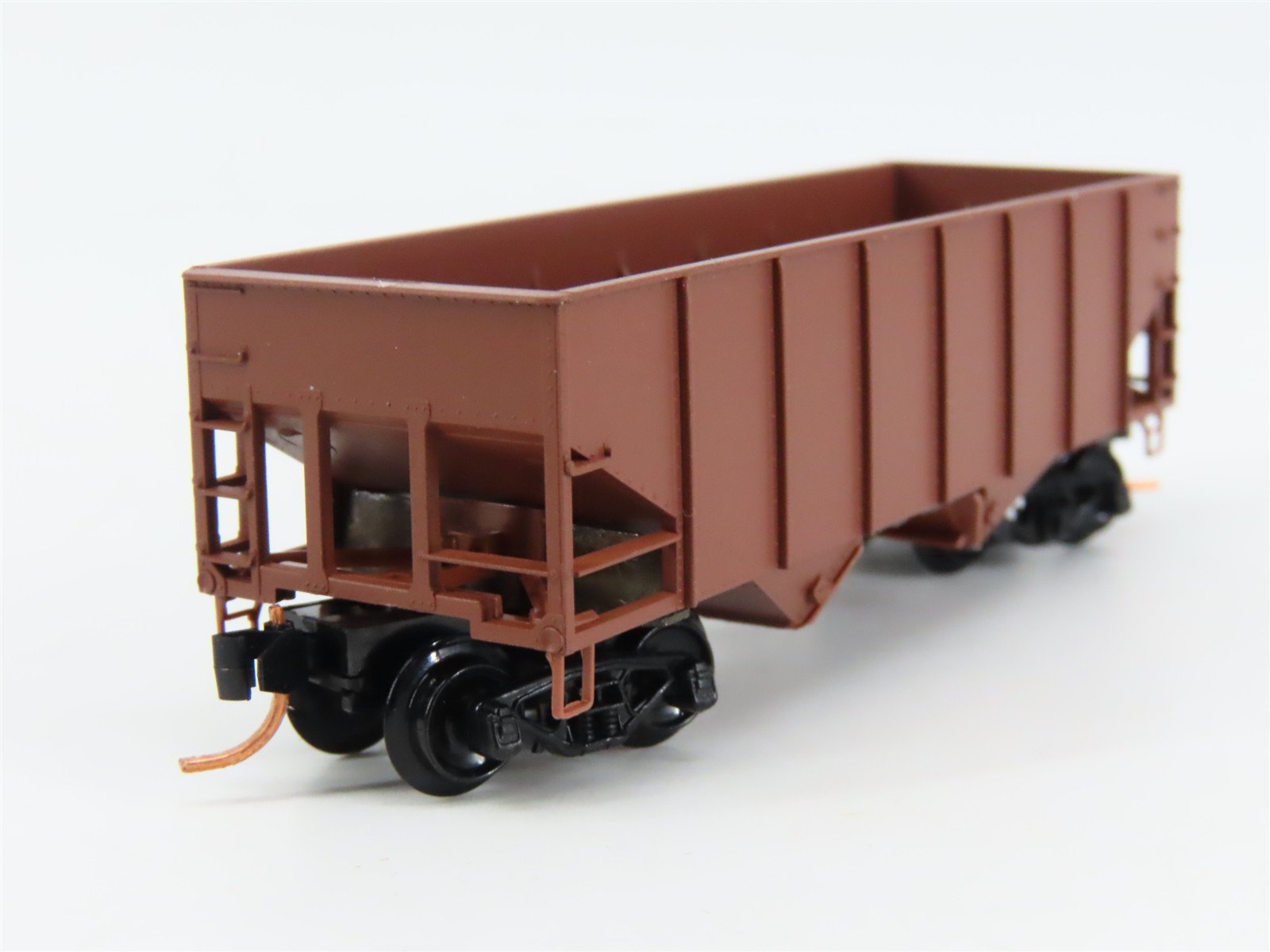 N Scale Micro-Trains 56000 Undecorated 33' Hopper RTR