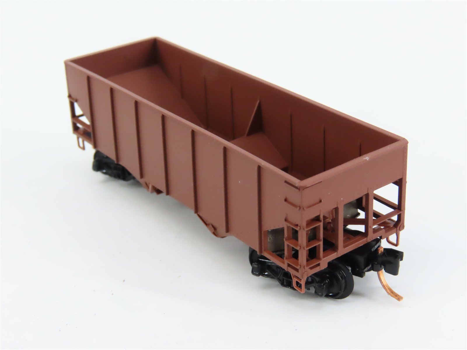 N Scale Micro-Trains 56000 Undecorated 33' Hopper RTR