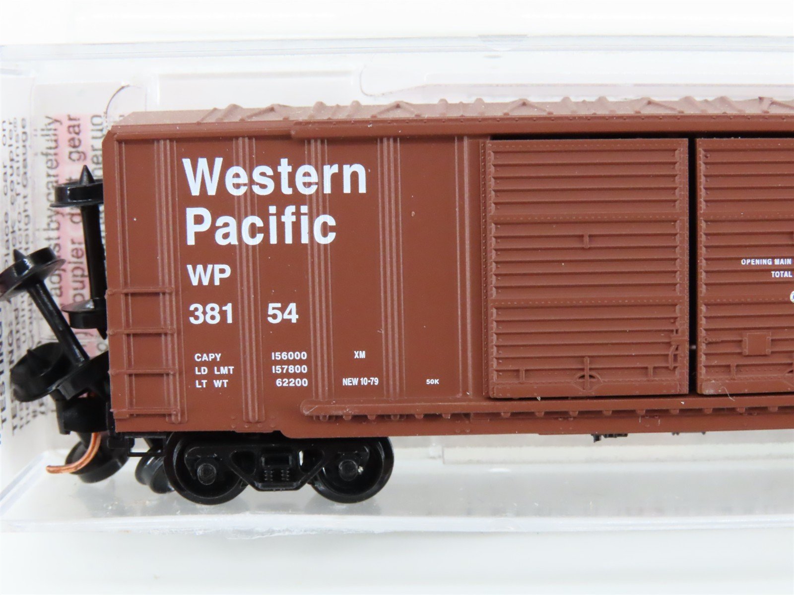 N Scale Micro-Trains 30080 WP Western Pacific 50' Box Car 38154 RTR