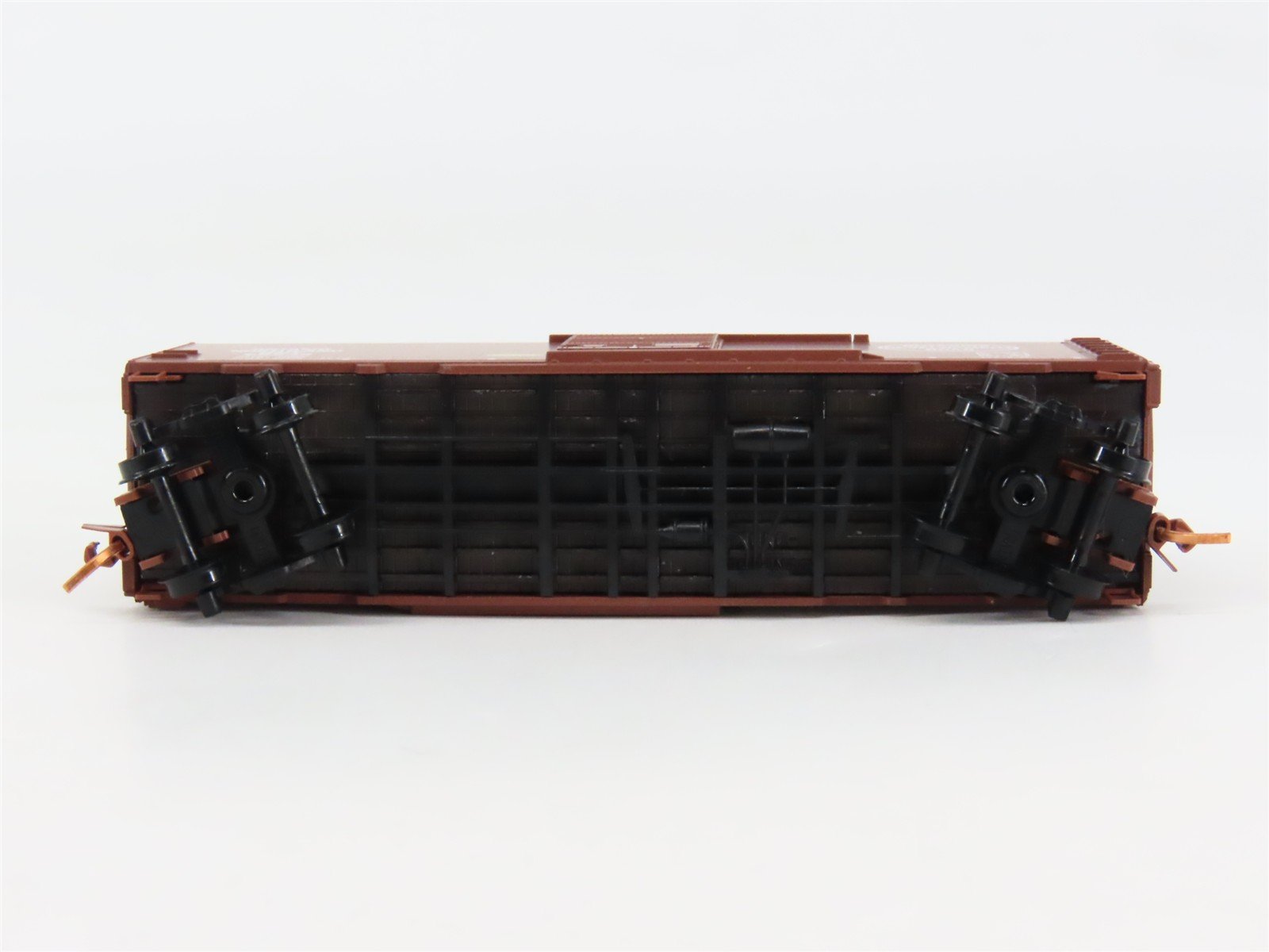 N Scale Micro-Trains 02000376 ONT Ontario Northland 40' Box Car 90235 RTR