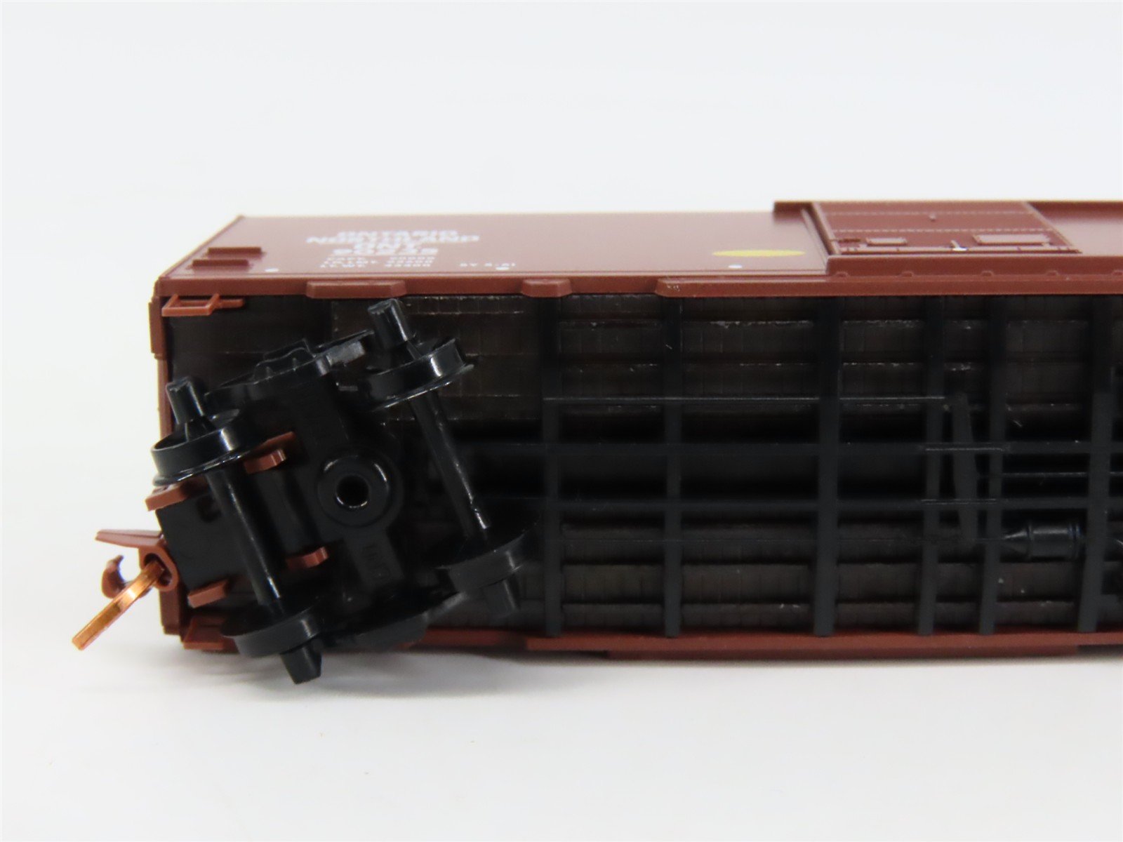 N Scale Micro-Trains 02000376 ONT Ontario Northland 40' Box Car 90235 RTR